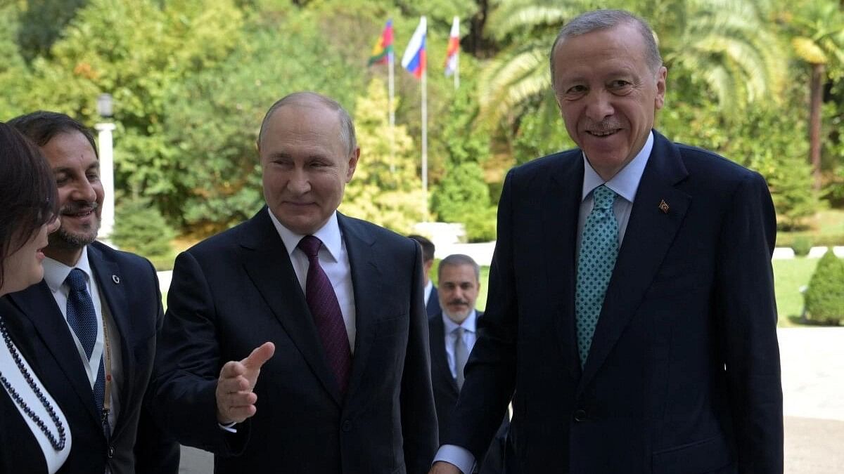 <div class="paragraphs"><p>Russian President Putin and Turkish President Erdogan meet in Sochi.</p></div>