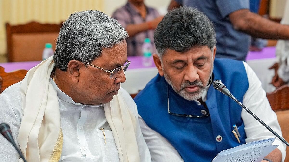 <div class="paragraphs"><p>Karnataka Chief Minister Siddaramaiah with Deputy Chief Minister DK Shivakumar during the all-party meeting to discuss the issue of releasing Cauvery river water to neighbouring Tamil Nadu, at Vidhana Soudha in Bengaluru, Wednesday, Sept. 13, 2023.</p></div>