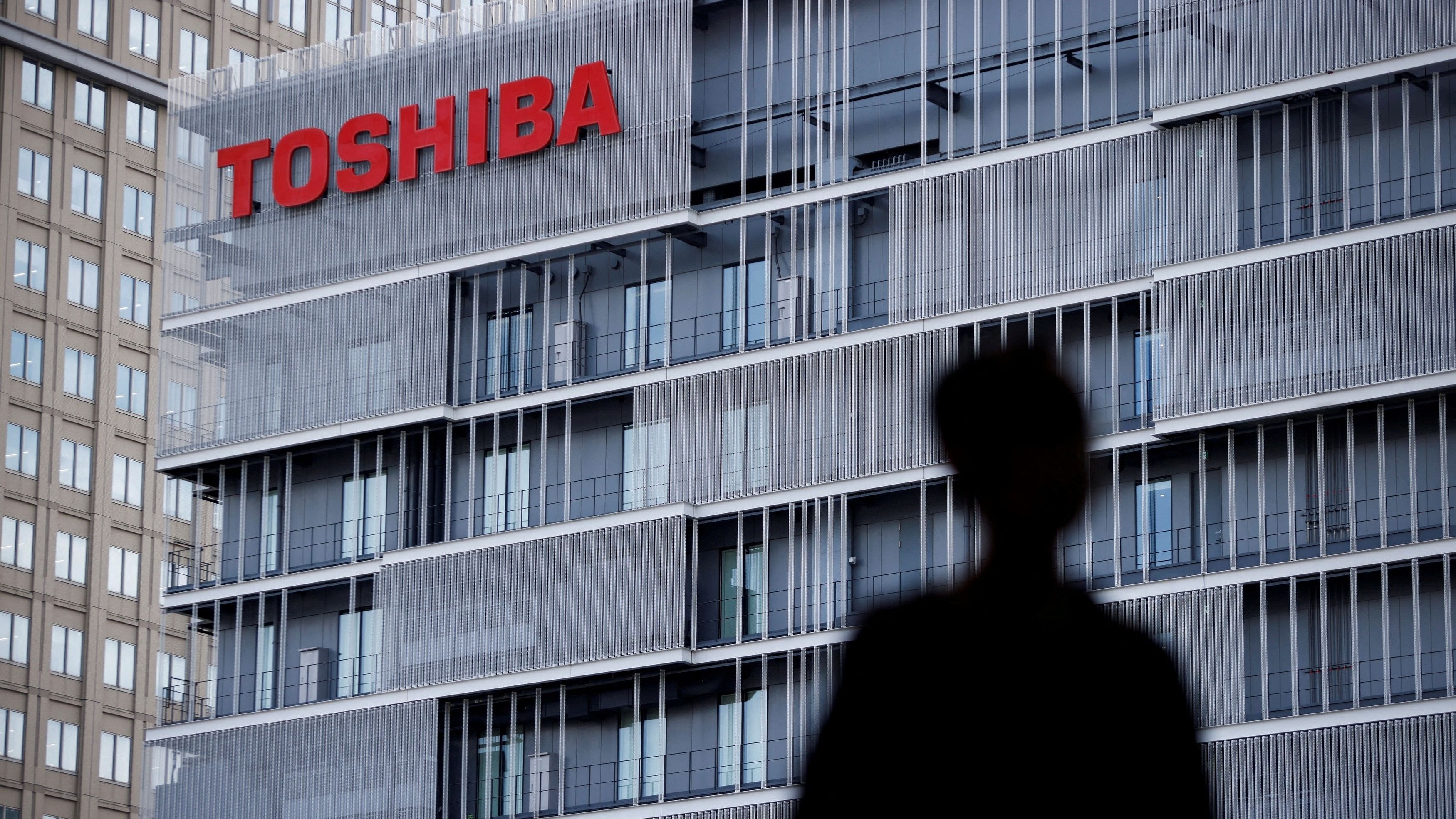 <div class="paragraphs"><p>The logo of Toshiba Corporation is displayed at the company's building in Kawasaki, Japan, April 5, 2023. </p></div>