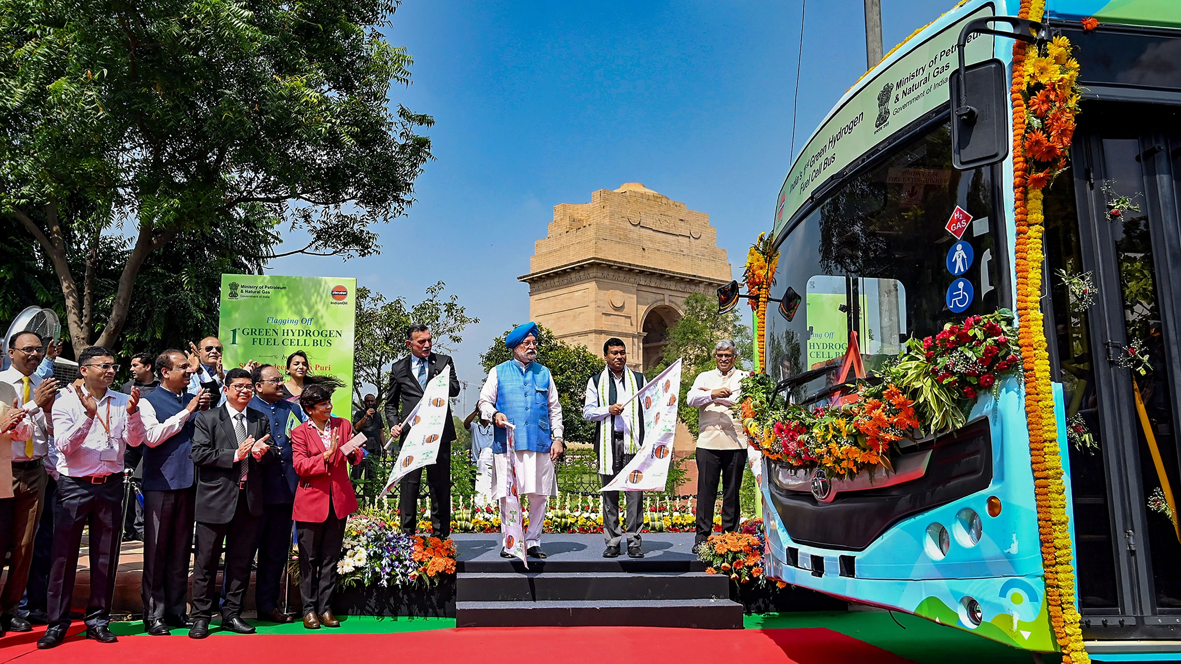 <div class="paragraphs"><p>Union Minister for Petroleum and Natural Gas Hardeep Singh Puri  flags off India's 1st green hydrogen fuel cell bus at India Gate, in New Delhi, Monday,.</p></div>