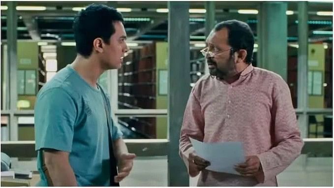 <div class="paragraphs"><p>Actor Akhil Mishra and Aamir Khan.</p></div>