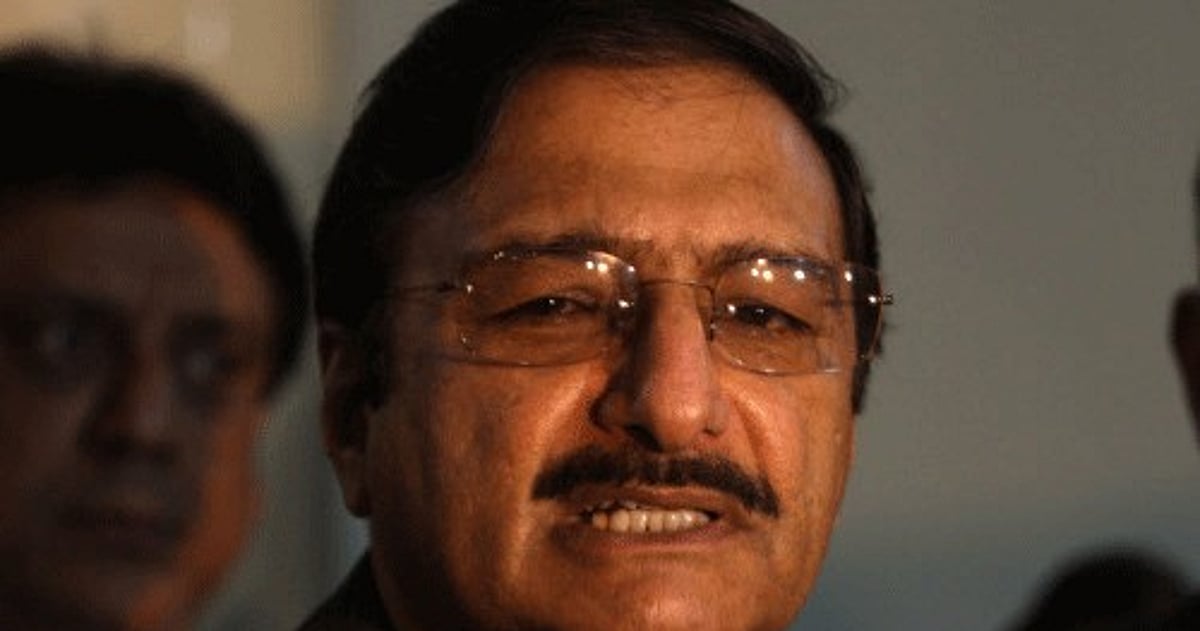 Travelling to India tomorrow for Indo-Pak match: Pakistan Cricket Board chief Zaka Ashraf Travelling to India tomorrow for Indo-Pak match: Pakistan Cricket Board chief Zaka Ashraf