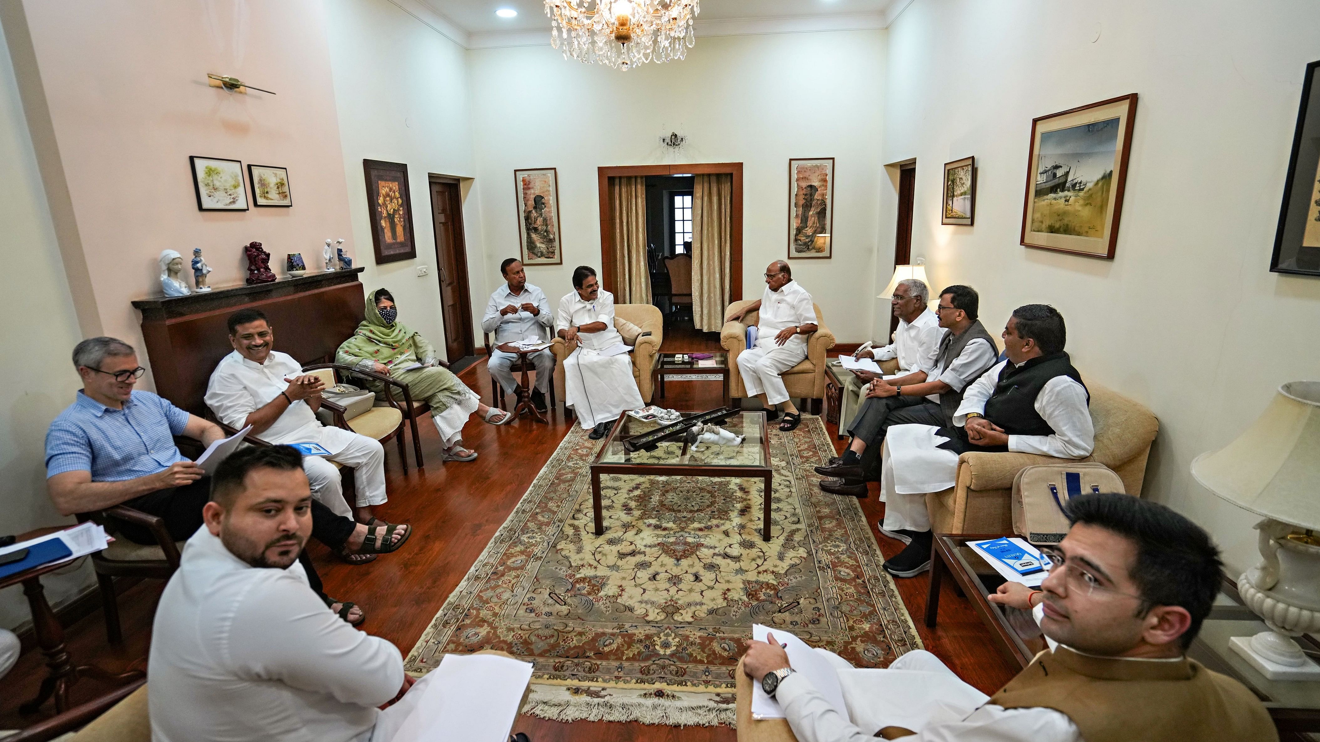 <div class="paragraphs"><p>NCP chief Sharad Pawar, Congress leader KC Venugopal, PDP President Mehbooba Mufti, AAP leader Raghav Chadha, Bihar Deputy CM Tejashwi Yadav, J&amp;K National Conference Vice-President Omar Abdullah and other Opposition leaders during the I.N.D.I.A meeting in Delhi, September 13, 2023.</p></div>