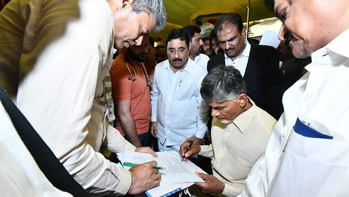 <div class="paragraphs"><p>TDP chief N Chandrababu Naidu&nbsp;was arrested in an early morning police operation.</p></div>