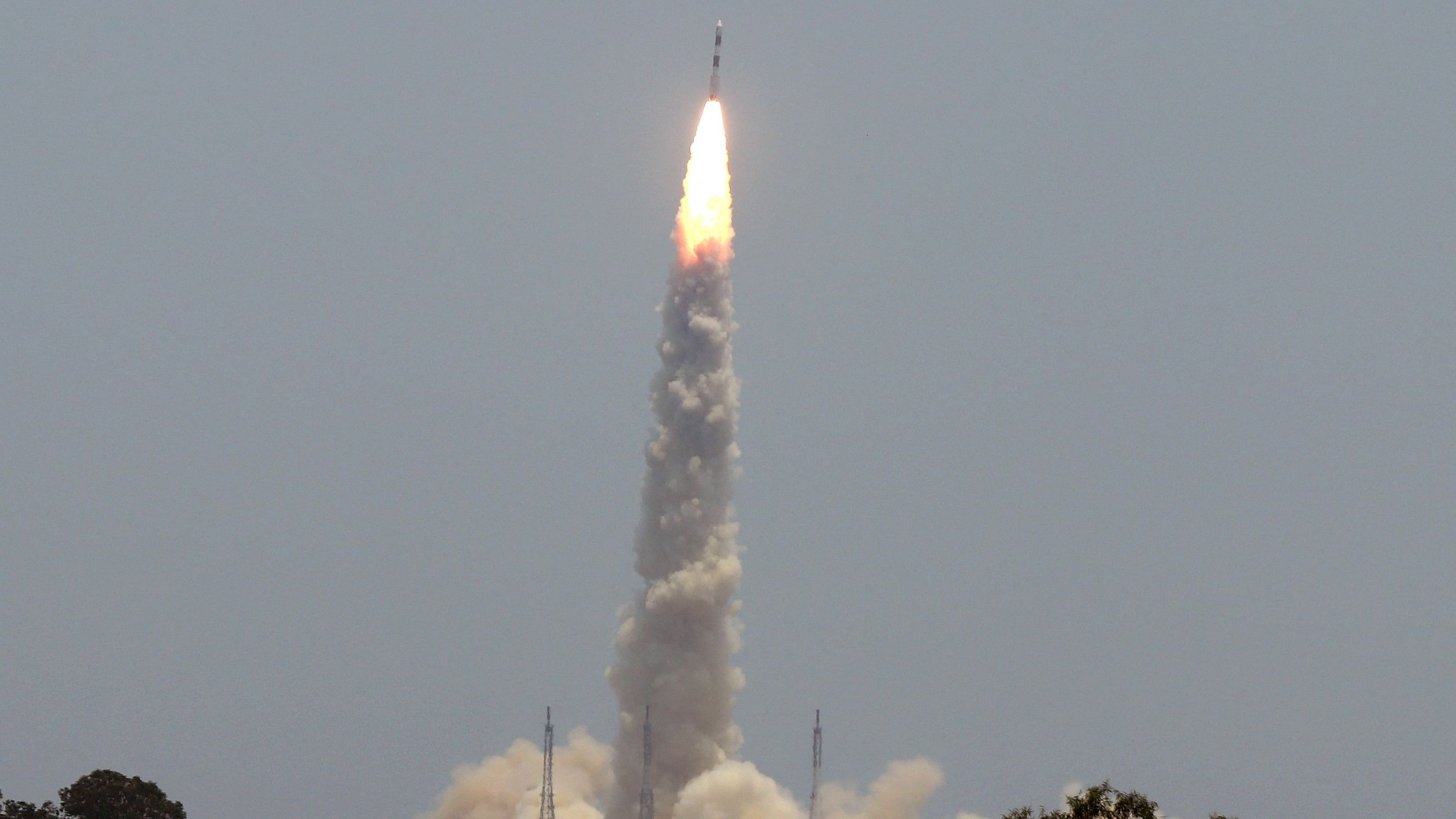 <div class="paragraphs"><p>PSLV-C57 blasts off carrying the Aditya-L1 spacecraft from the Satish Dhawan Space Centre at Sriharikota.</p></div>