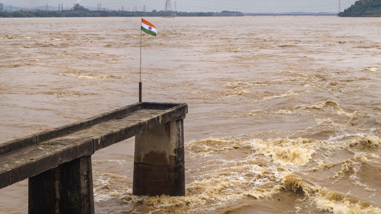 <div class="paragraphs"><p>Hirakud dam in Cuttack, Odisha.</p></div>