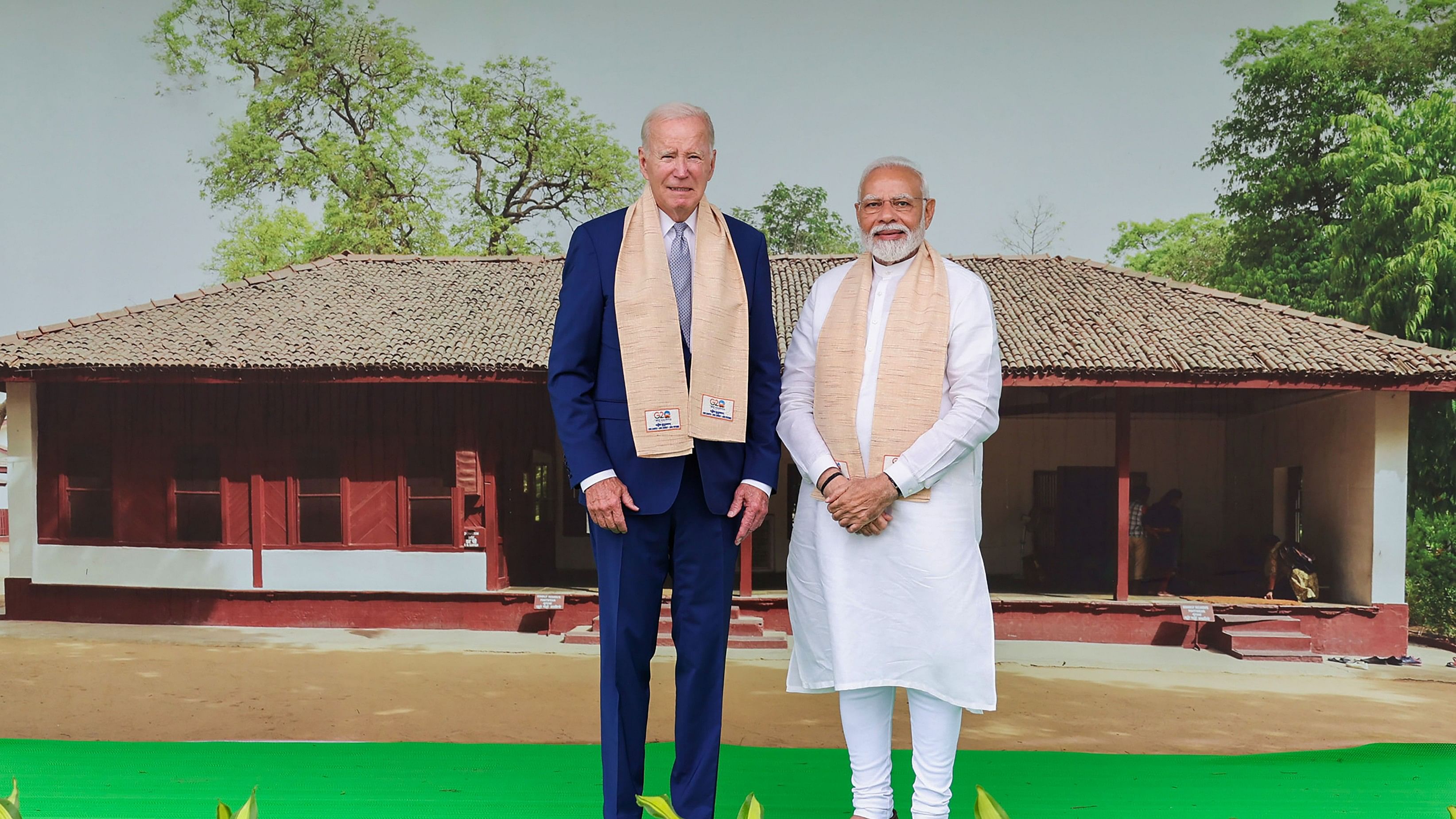 <div class="paragraphs"><p>Prime Minister Narendra Modi (R) and US President Joe Biden (L) on the sidelines of the G20 Summit in New Delhi.</p></div>