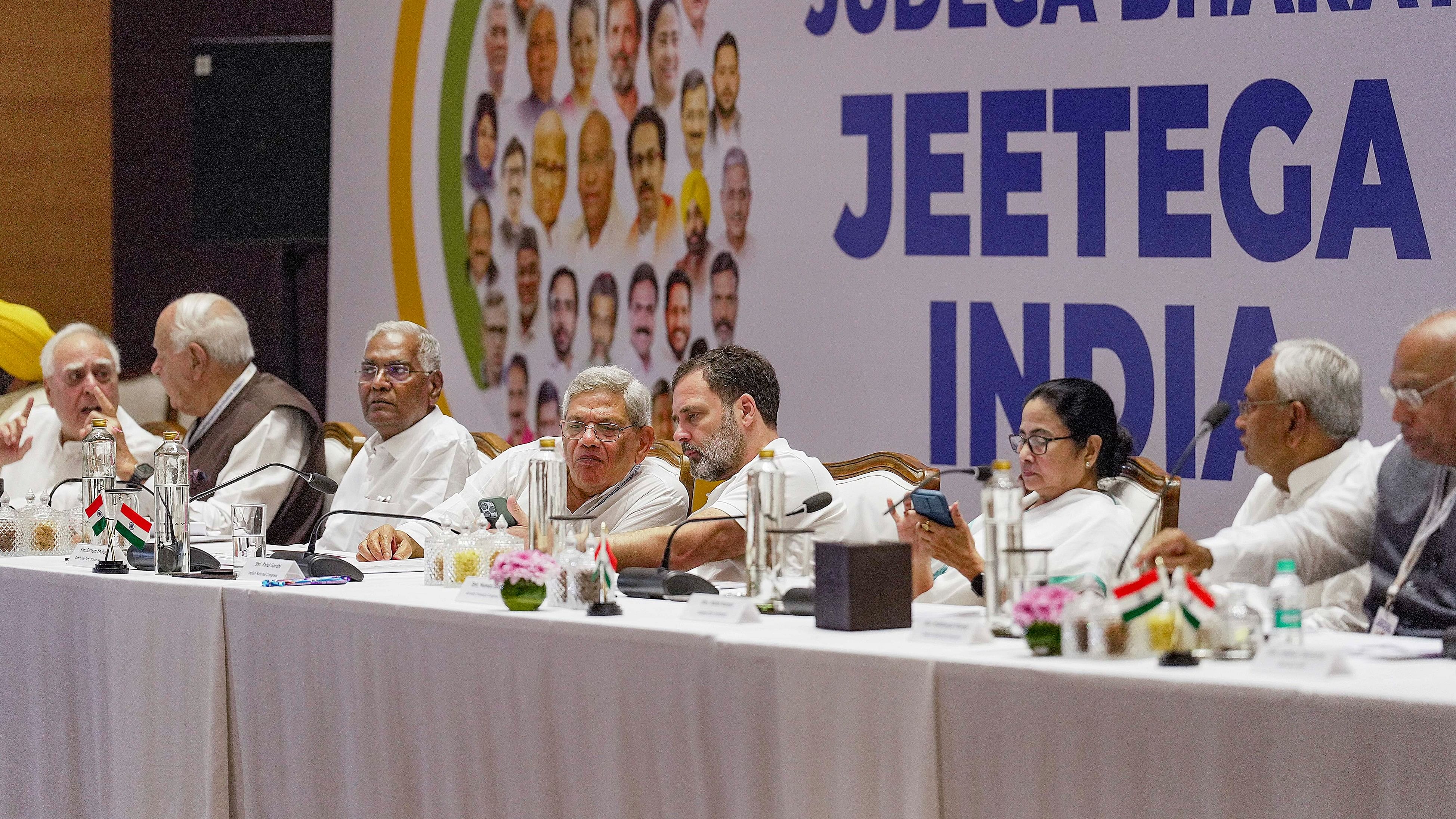 <div class="paragraphs"><p>Congress leader Rahul Gandhi, CPI(M) General Secretary Sitaram Yechury, West Bengal CM and TMC supremo Mamata Banerjee, Bihar CM Nitish Kumar, Congress President Mallikarjun Kharge and other opposition leaders during the meeting of I.N.D.I.A in Mumbai.</p></div>