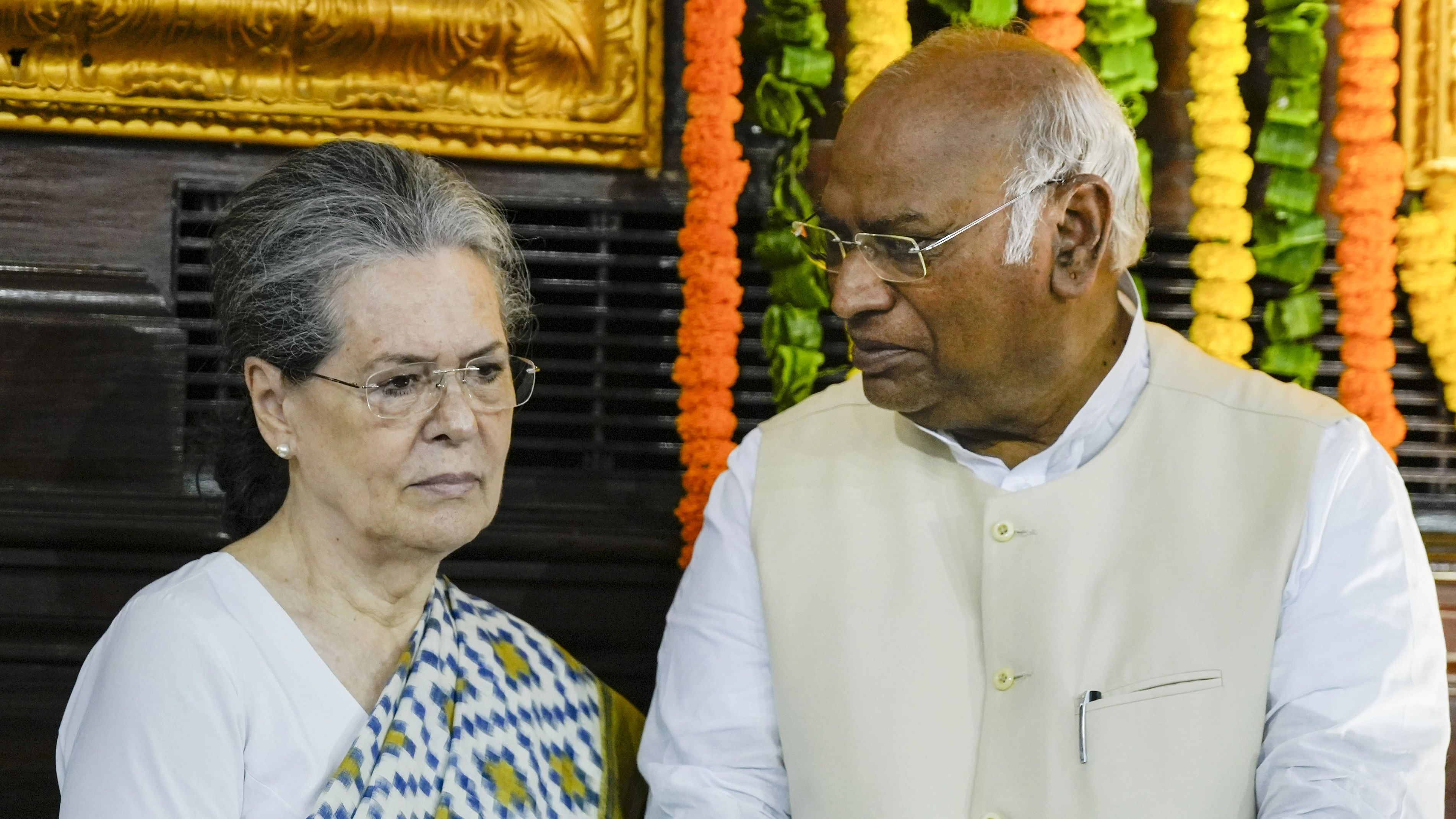 <div class="paragraphs"><p>Congress President Mallikarjun Kharge with party leader Sonia Gandhi.</p></div>