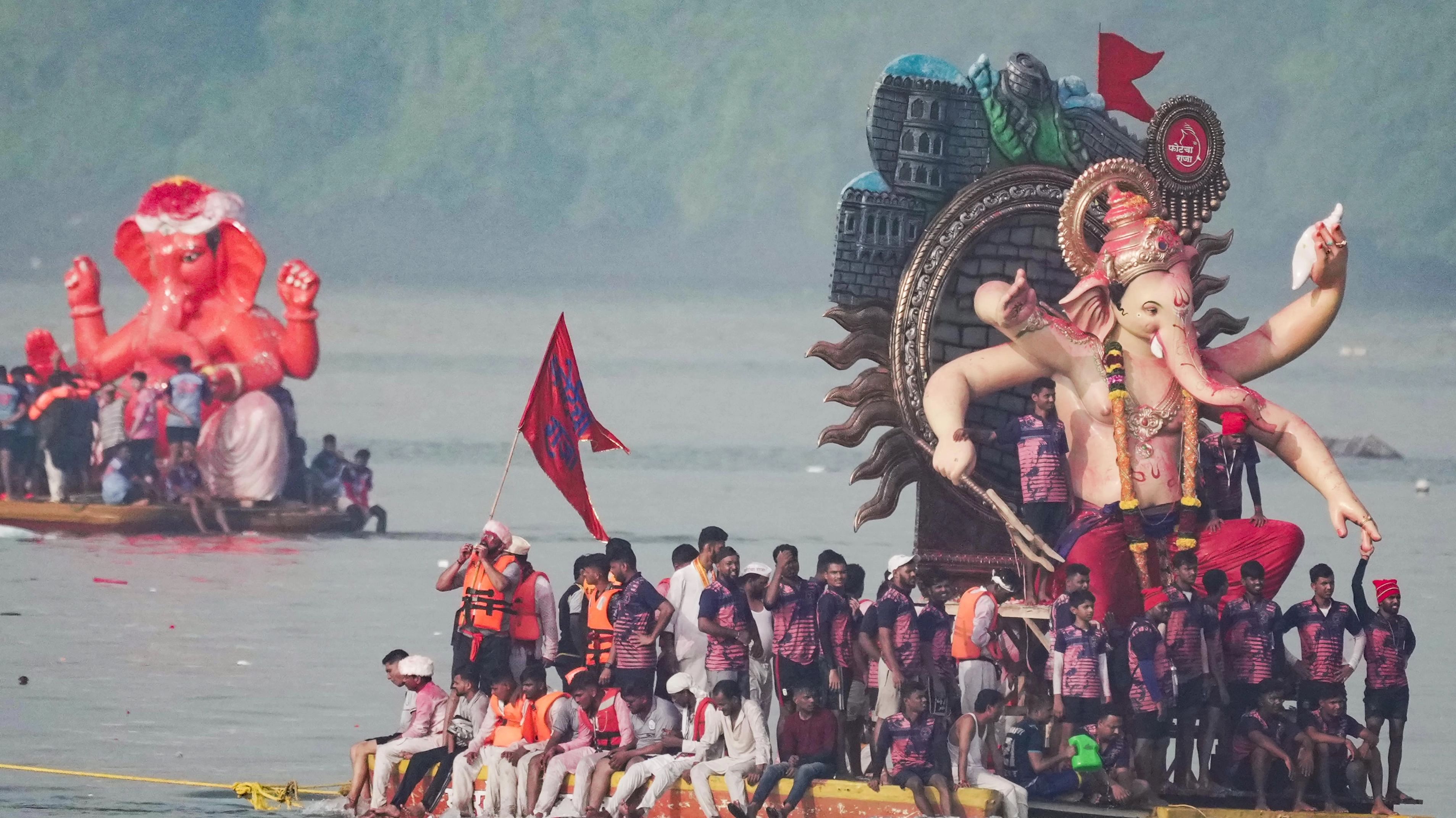 <div class="paragraphs"><p>Mumbai: Devotees prepare to immerse giant idols of  Hindu god Ganesha in the Arabian Sea.</p></div>