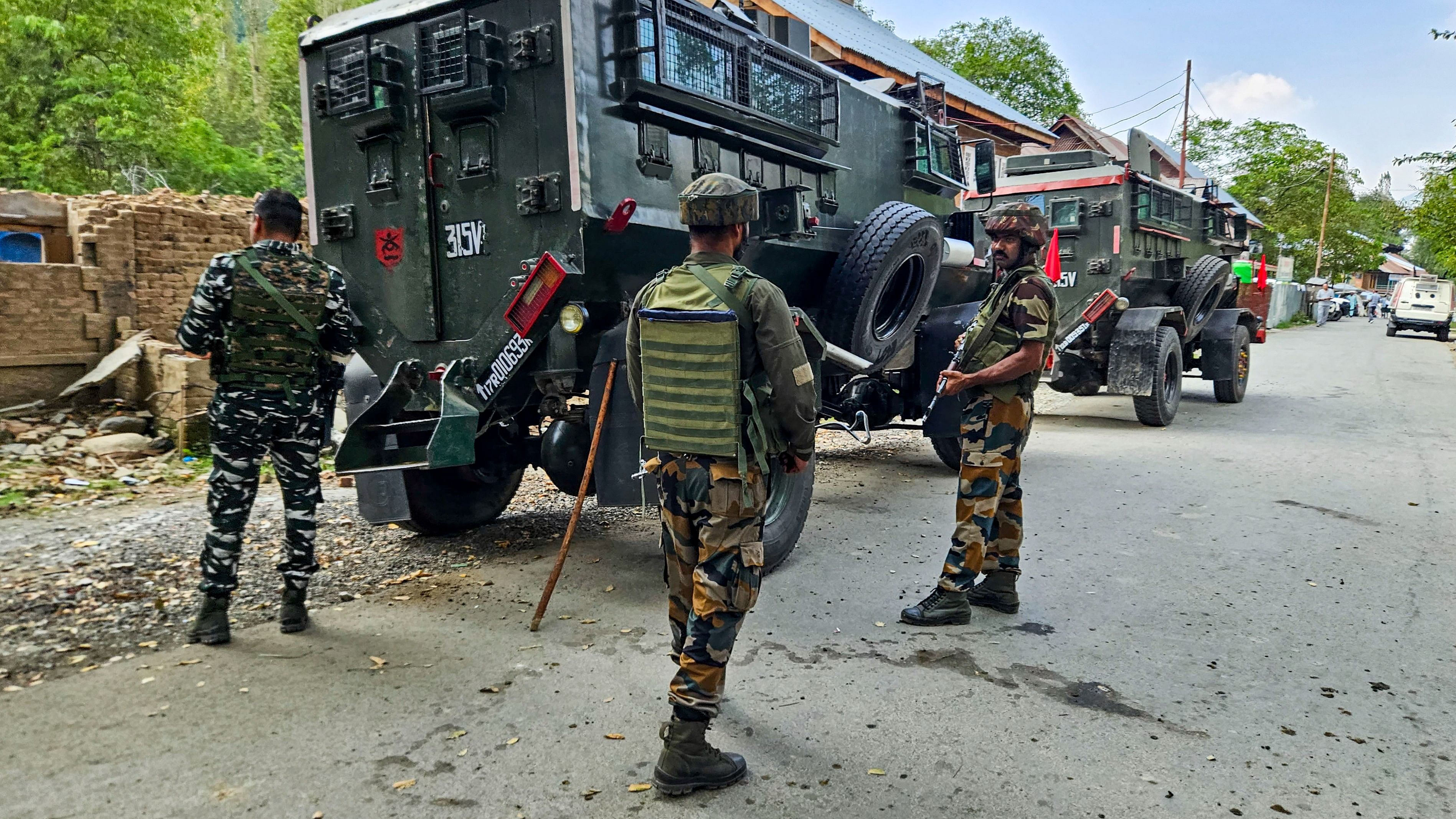 <div class="paragraphs"><p>Security personnel during an encounter with terrorists at Kokernag Tehsil in Anantnag district, Wednesday, Sept. 13, 2023.</p></div>