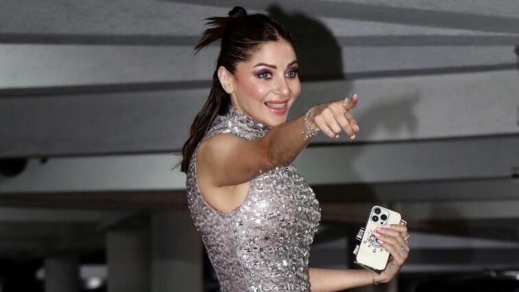 <div class="paragraphs"><p>Singer Kanika Kapoor</p></div>