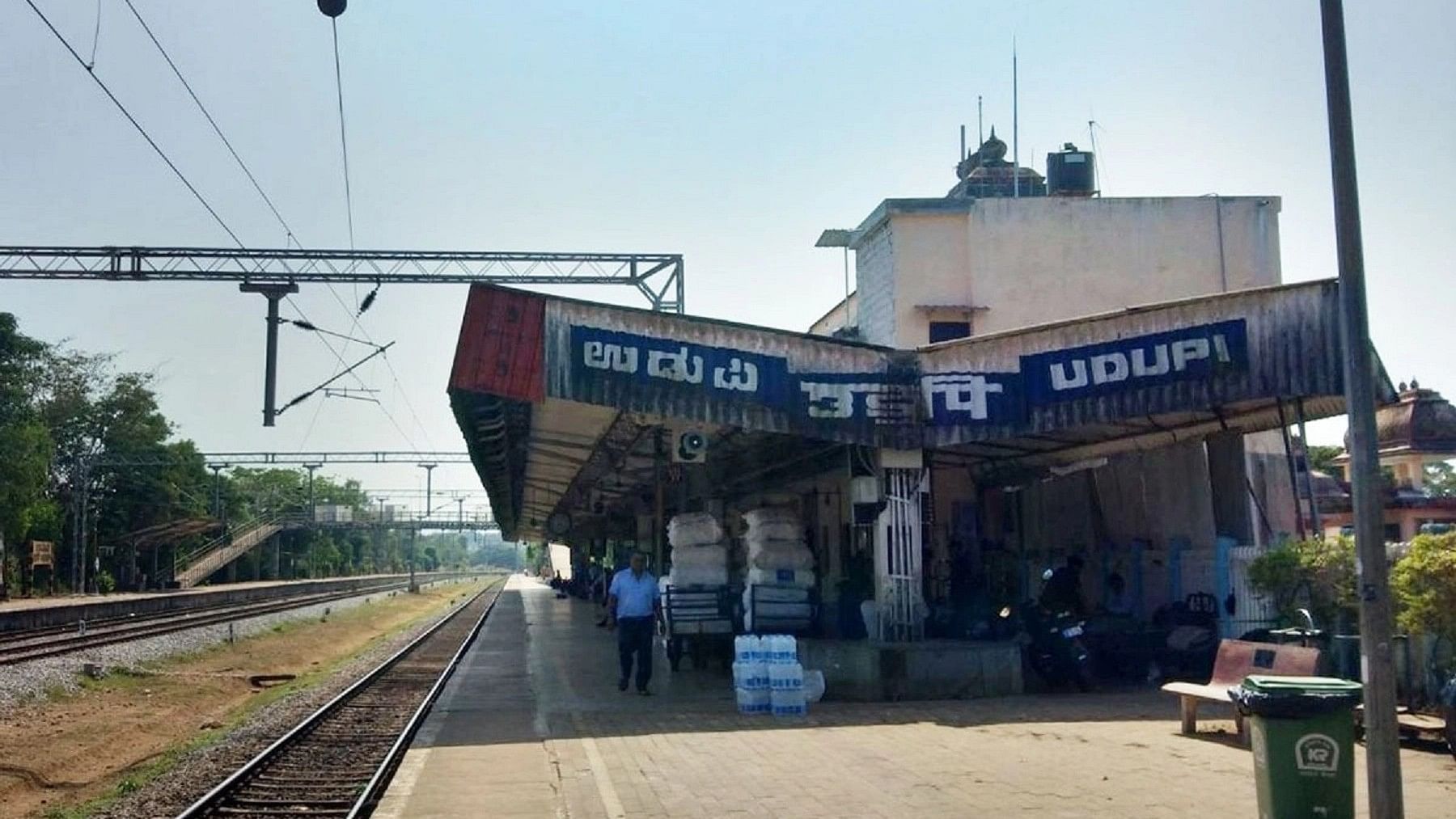 Udupi railway station, is miles behind in providing basic facilities to thousands of passengers visiting the railway station.
