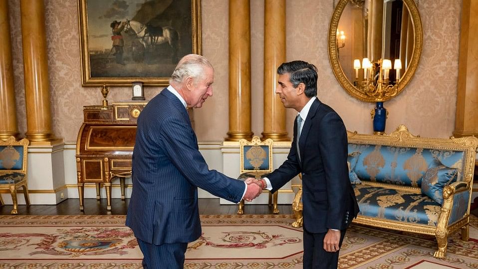 <div class="paragraphs"><p>King Charles III (right) with UK Prime Minister Rishi Sunak (left).</p></div>