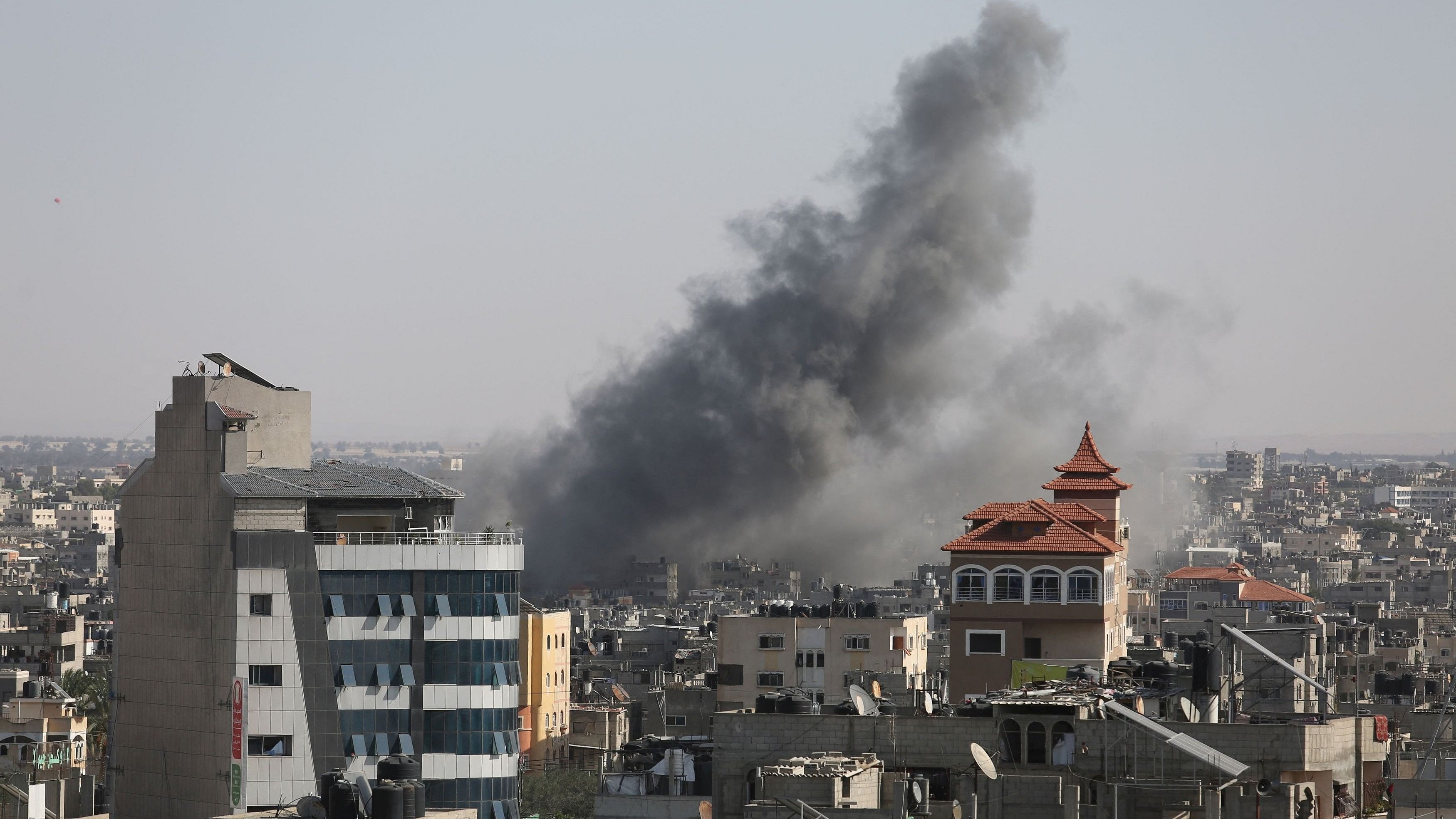 <div class="paragraphs"><p>Smoke billows during a Israeli strike in Rafah in the southern Gaza Strip.</p></div>