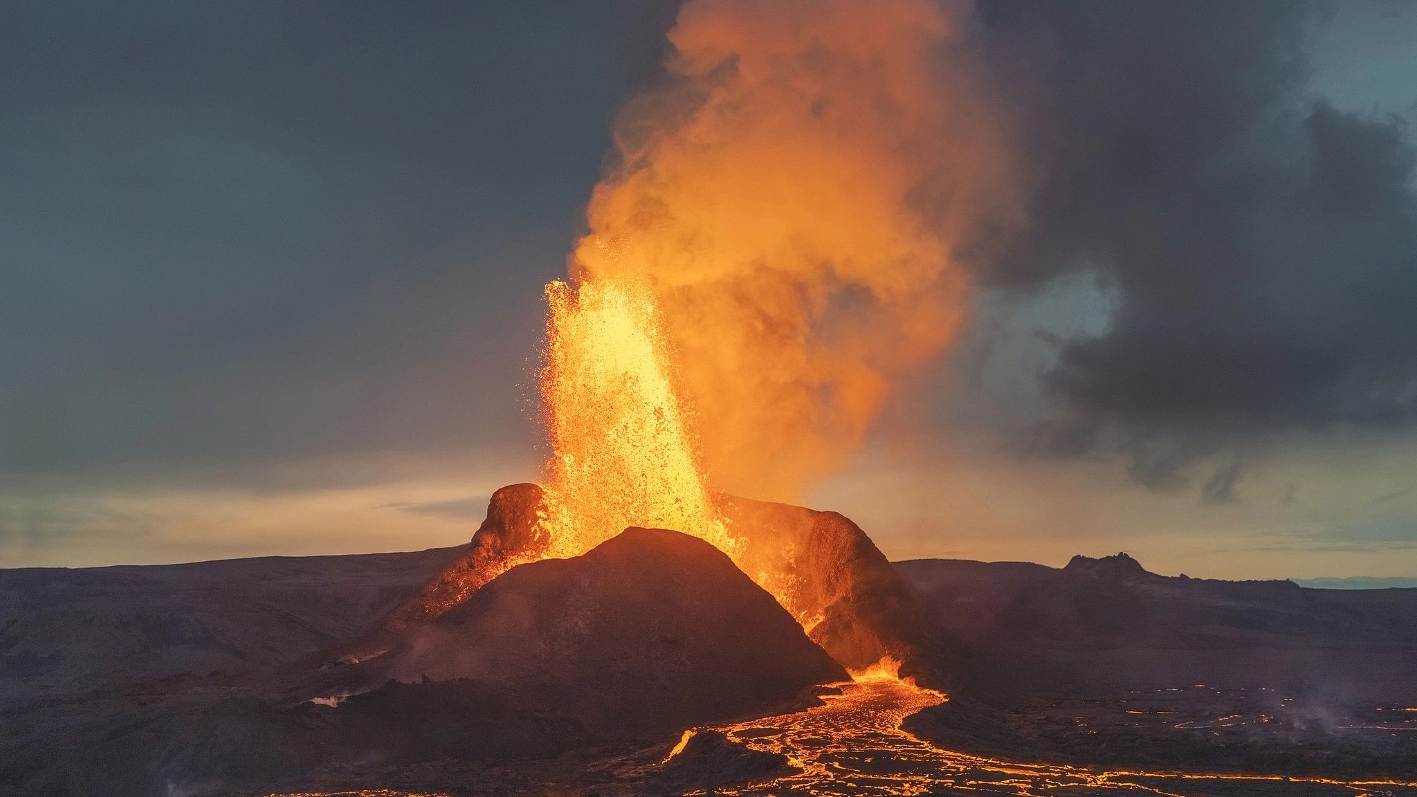 <div class="paragraphs"><p>Glowing lava from the volcano eruption in Iceland.</p></div>