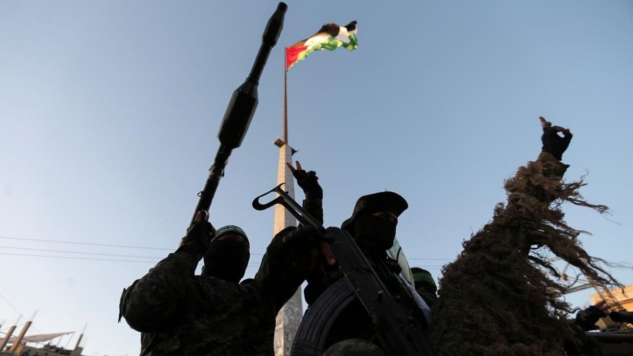 <div class="paragraphs"><p>Palestinian Hamas militants.</p></div>