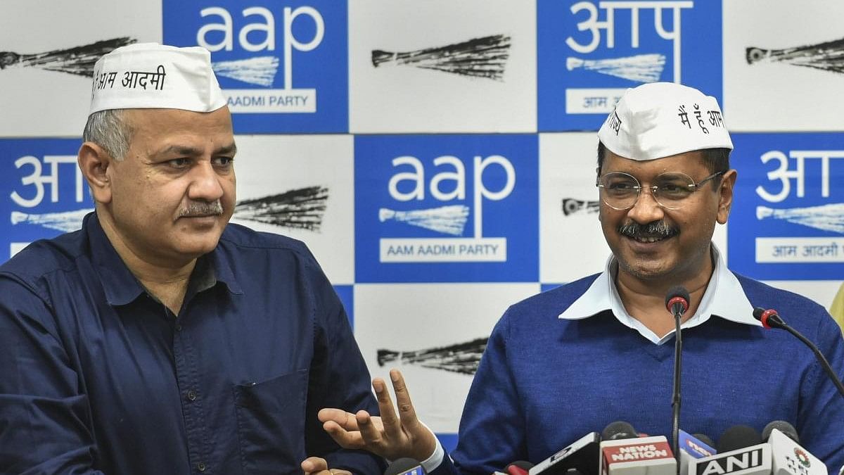 <div class="paragraphs"><p>Delhi Chief Minister Arvind Kejriwal with his former Deputy Chief Minister Manish Sisodia </p></div>