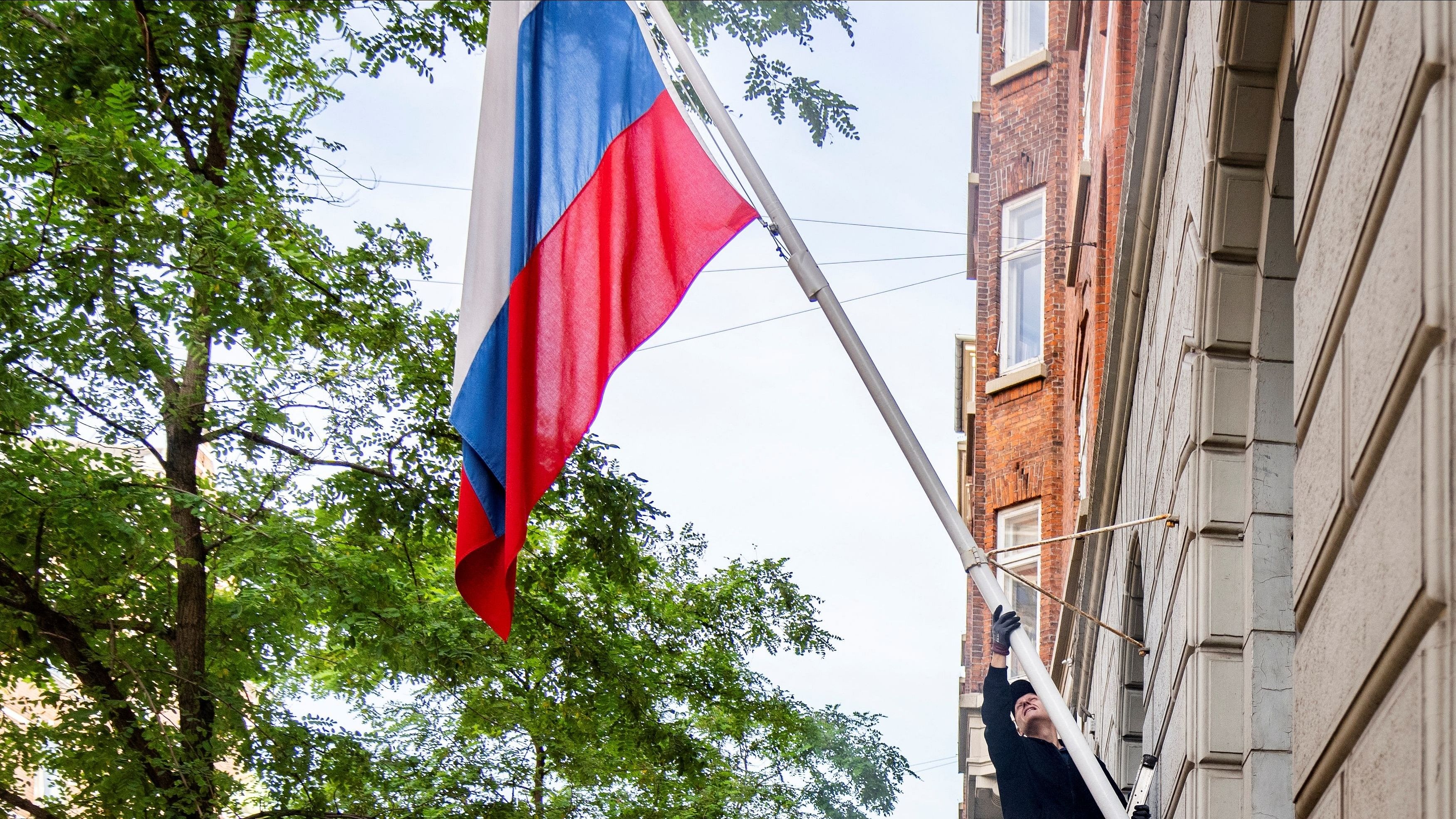 <div class="paragraphs"><p>Representative image of Russian flag.</p></div>