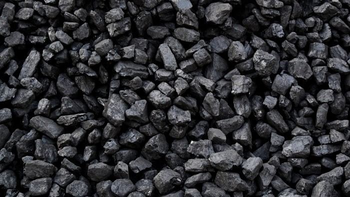 <div class="paragraphs"><p>Representative image of coal.</p></div>