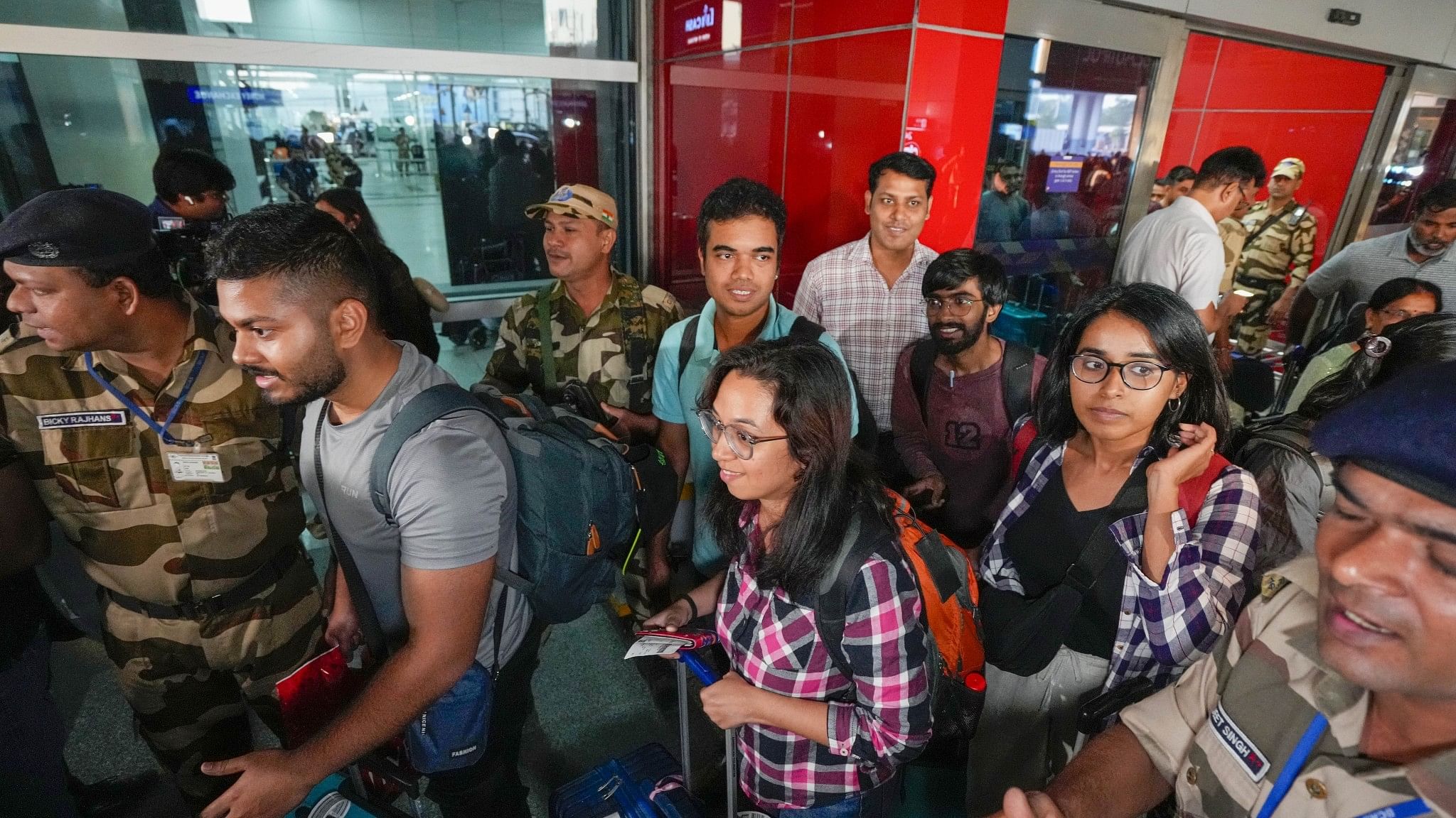 <div class="paragraphs"><p> Indian nationals evacuated from Israel under Operation Ajay arrive in new delhi.</p></div>