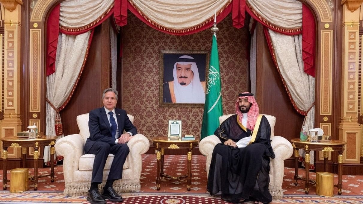 <div class="paragraphs"><p>US Secretary of State Antony Blinken meets and Saudi Crown Prince Mohammed bin Salman.</p></div>