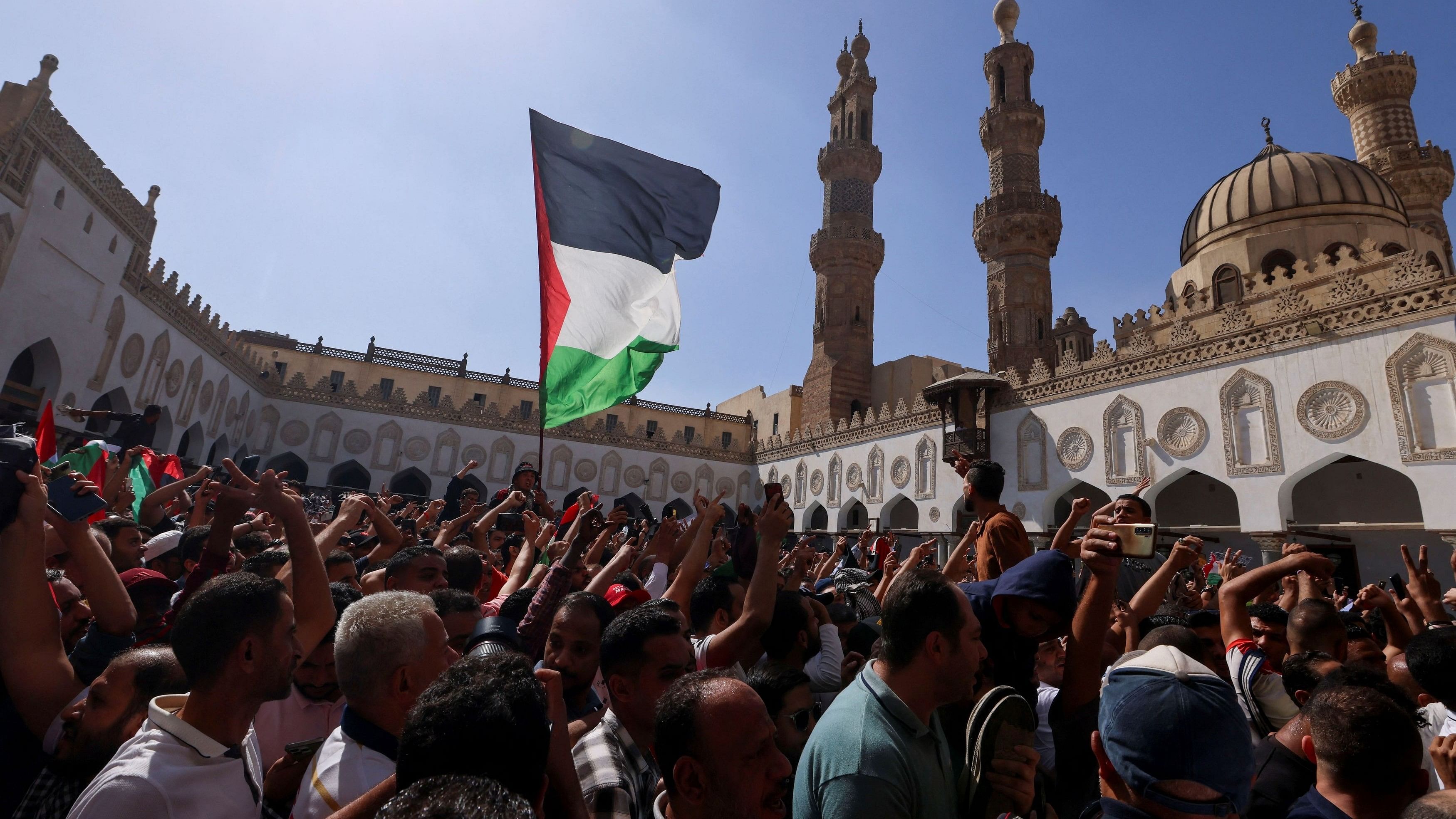 <div class="paragraphs"><p>People join pro-Palestinian rally, amid the ongoing conflict between Israel and Palestinian Islamist group Hamas, at al-Azhar Mosque in Old Cairo, Egypt.</p></div>