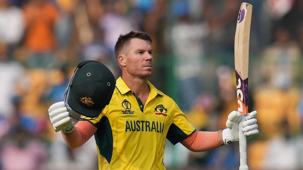 <div class="paragraphs"><p>Australia’s David Warner celebrates his century during the ICC Men's Cricket World Cup 2023 match between Pakistan and Australia at M. Chinnaswamy Stadium, in Bengaluru.</p></div>