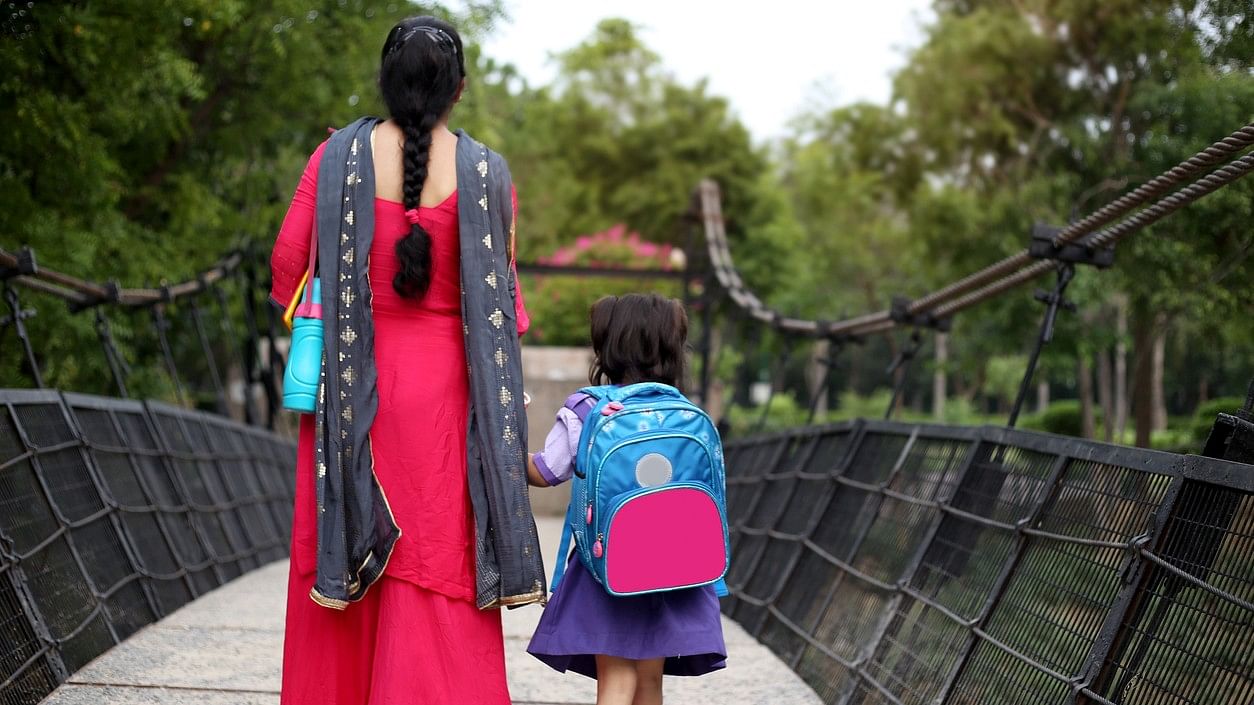 <div class="paragraphs"><p>Representative image of a girl with her mother.</p></div>