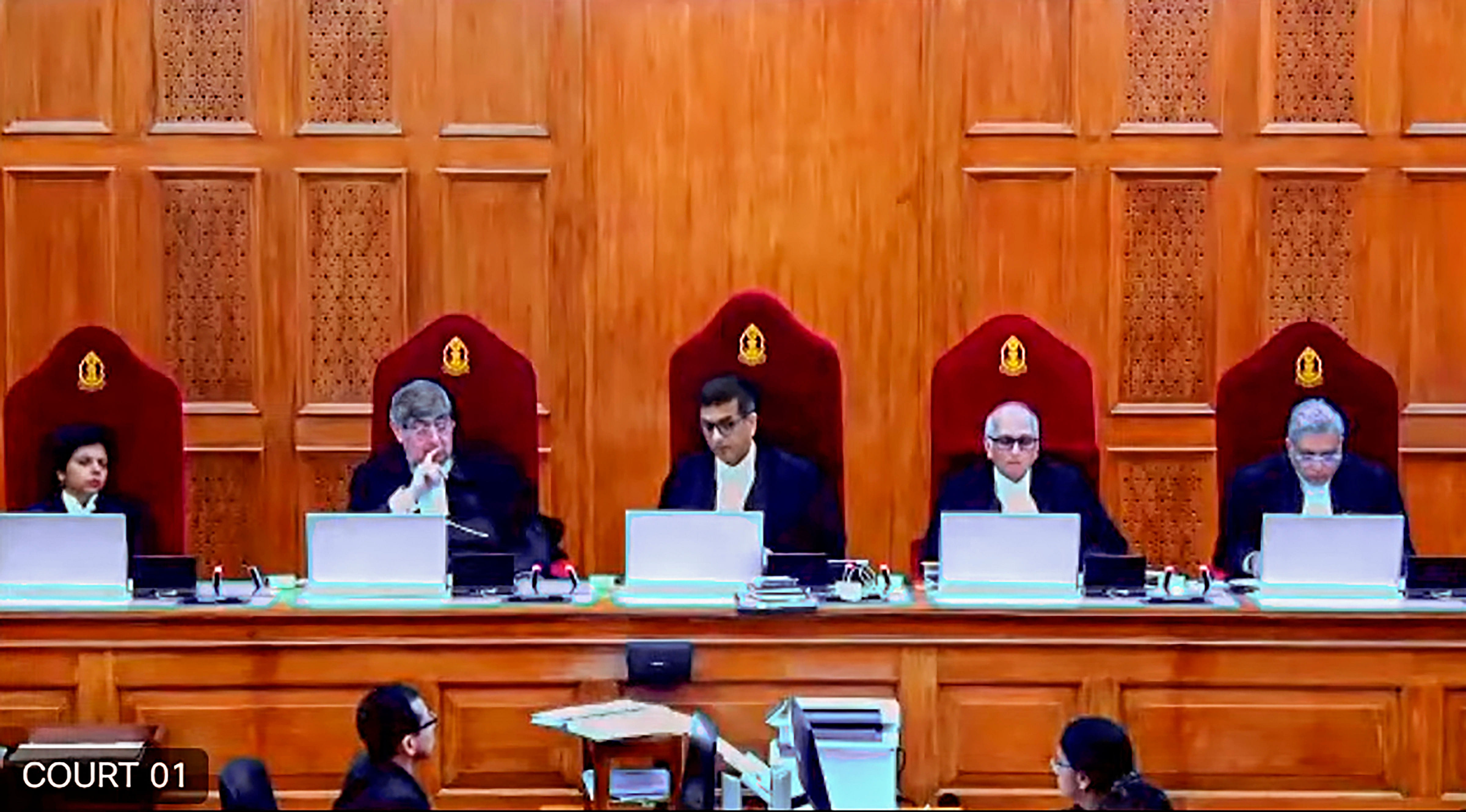 <div class="paragraphs"><p>The five-judge Constitution bench comprising Chief Justice DY Chandrachud and Justices SK Kaul, SR Bhat, Hima Kohli and PS Narasimha during the pronouncement of verdict on same-sex marriages, in New Delhi.</p></div>