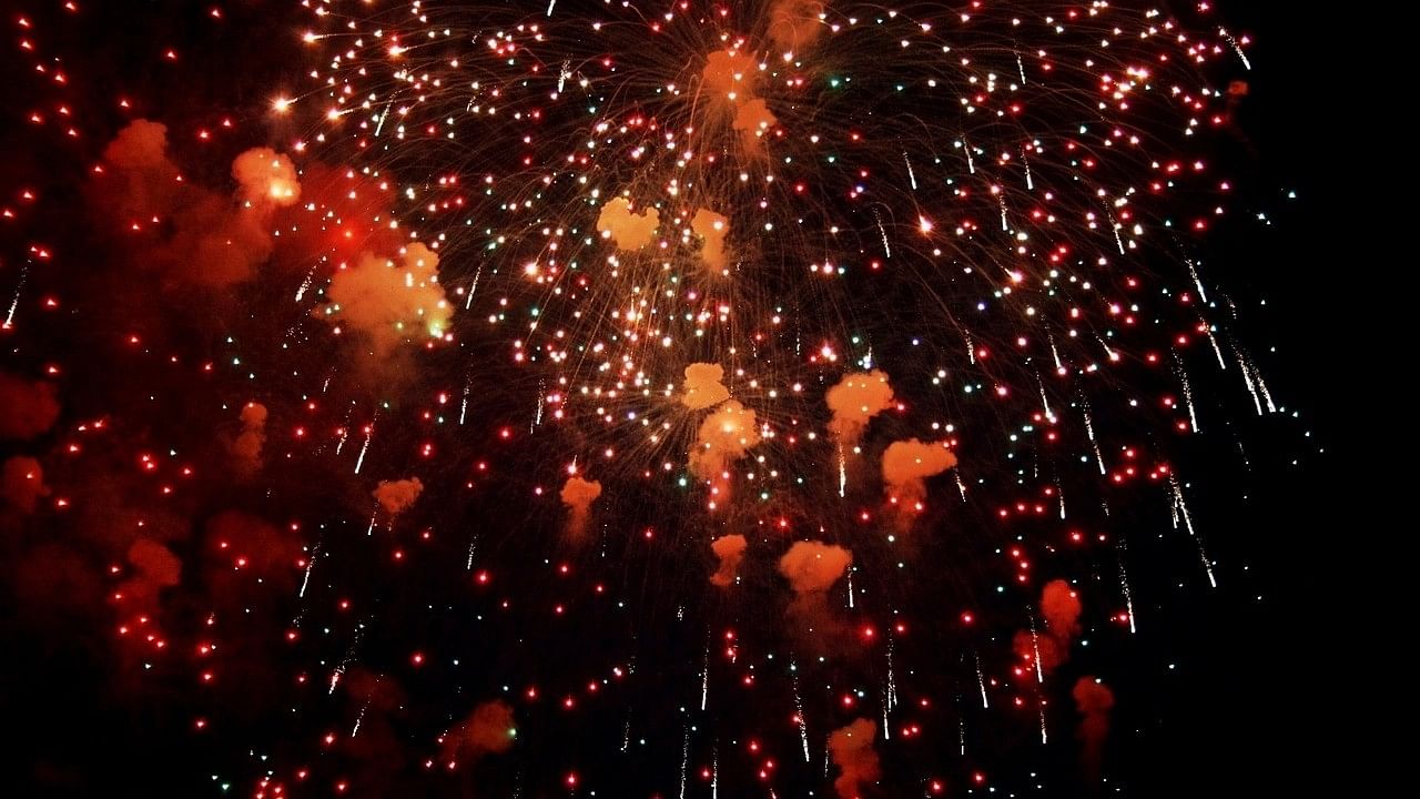 <div class="paragraphs"><p>Representative image of bursting crackers.</p></div>