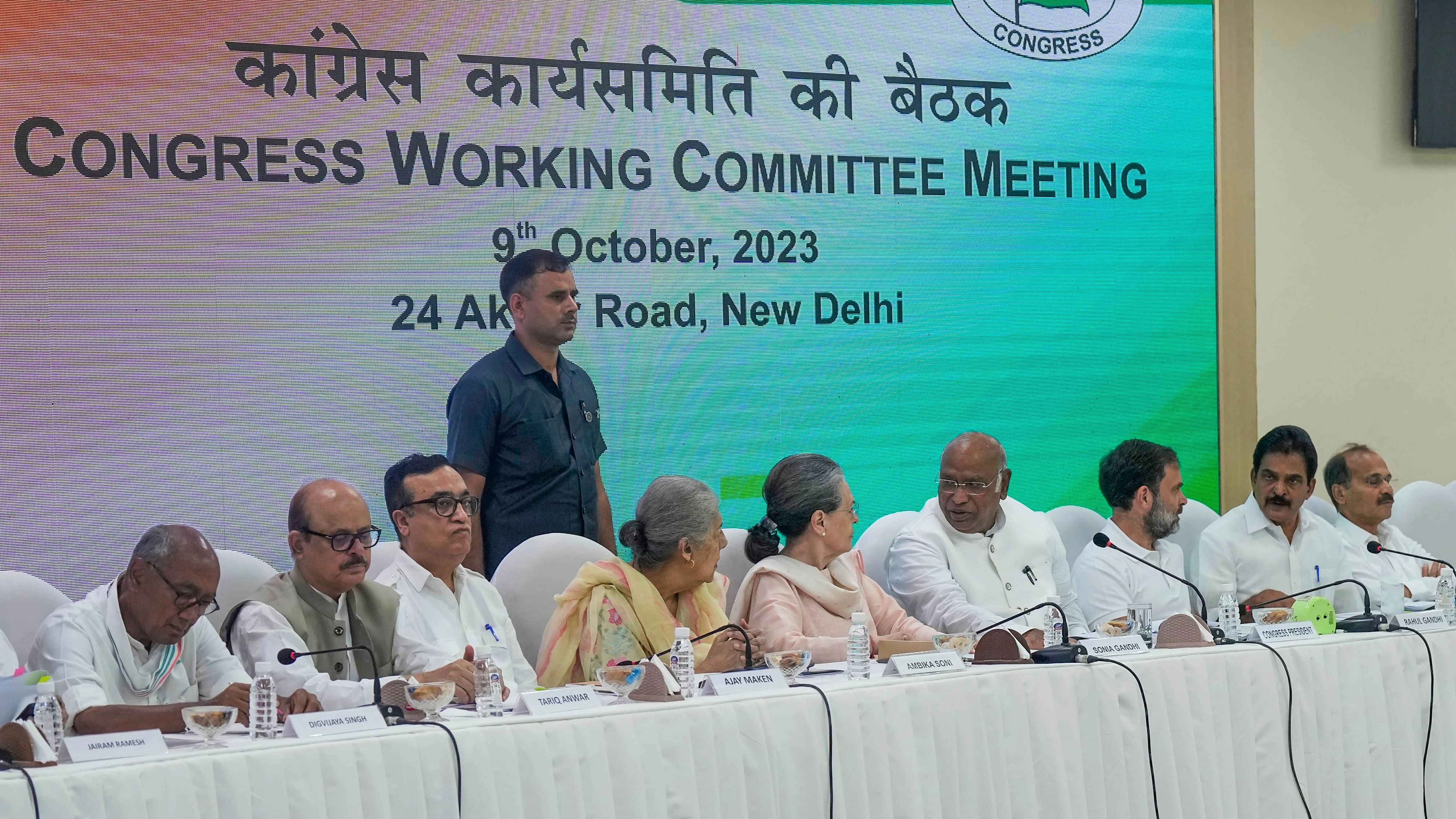 <div class="paragraphs"><p>Congress President Mallikarjun Kharge with party leaders Sonia Gandhi and Rahul Gandhi and others during the Congress Working Committee meeting at the AICC Headquarters, in New Delhi, Monday, Oct. 9, 2023.</p></div>