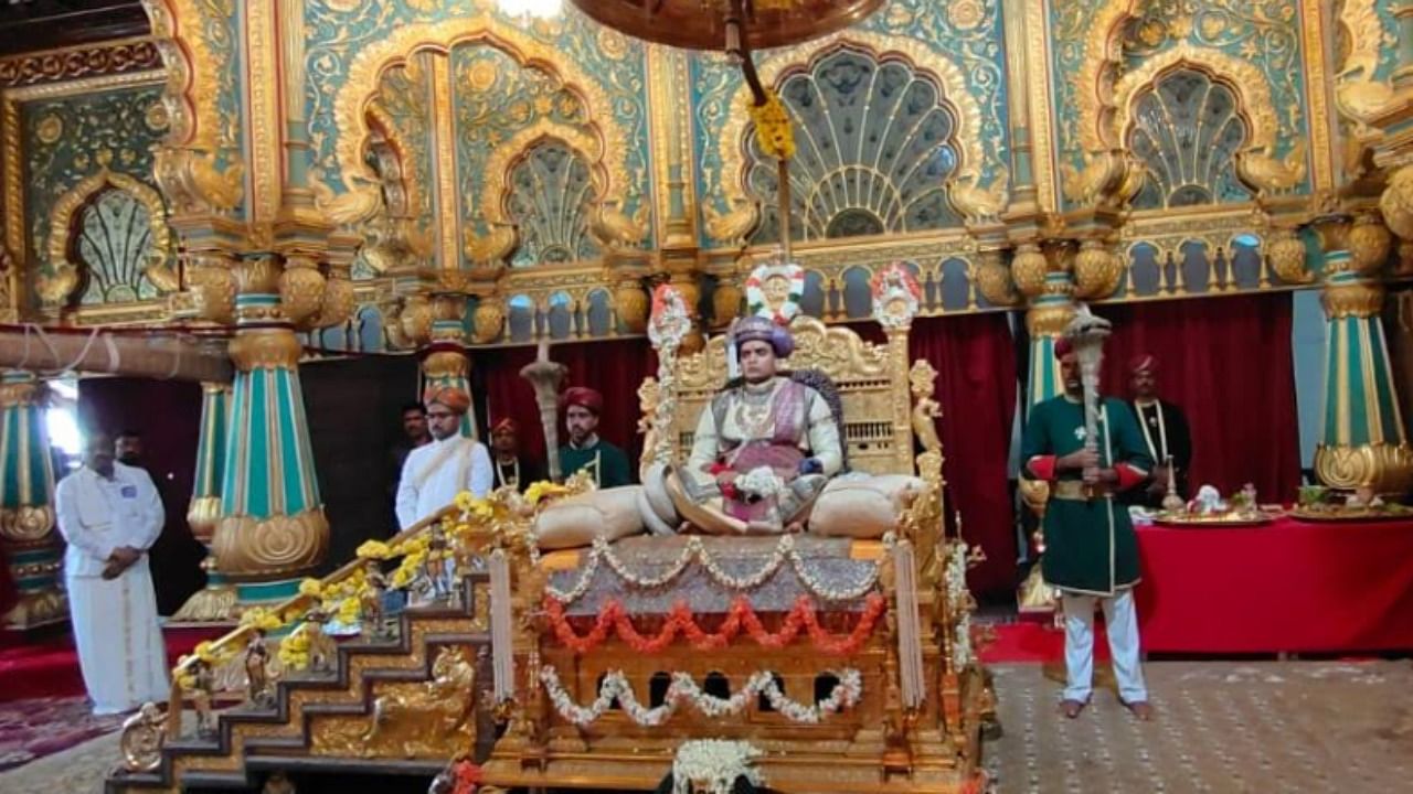 <div class="paragraphs"><p>Yaduveer Krishnadatta Chamaraja Wadiyar sits on the throne during his durbaar.&nbsp;</p></div>