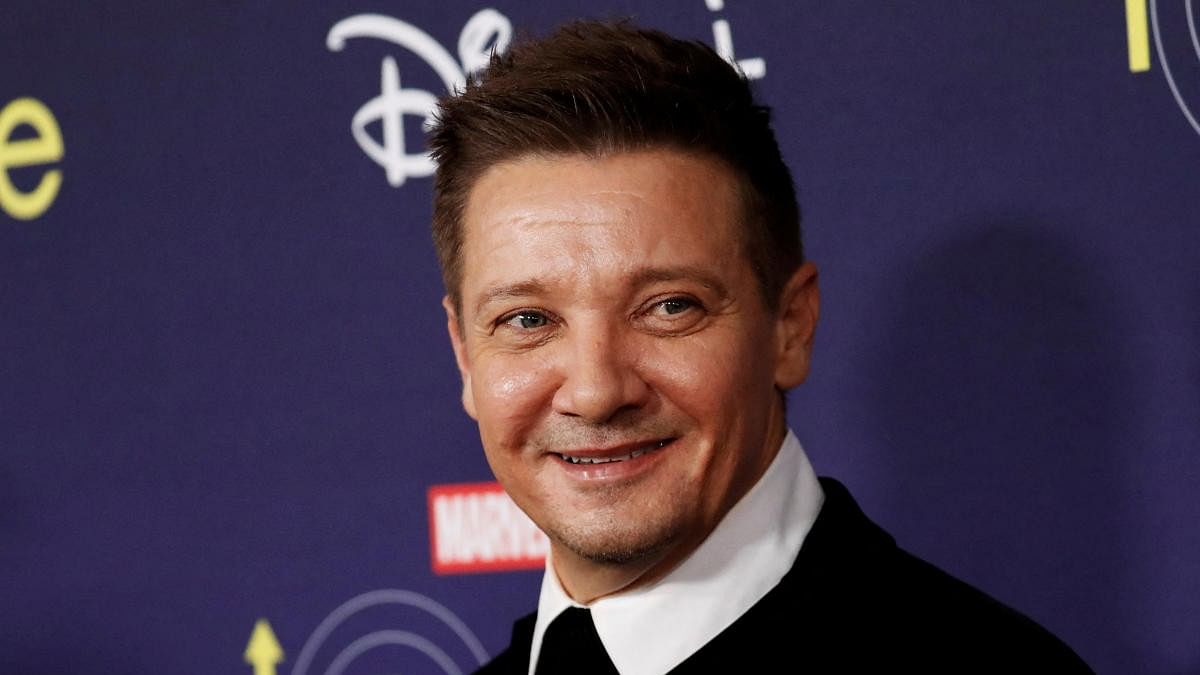 <div class="paragraphs"><p>Actor Jeremy Renner</p></div>