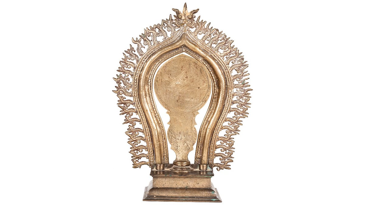 The sacred mirrors of Kerala