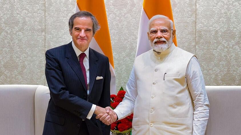 <div class="paragraphs"><p>Prime Minister Narendra Modi and Rafael Mariano Grossi, Director General of the International Atomic Energy Agency, during a meeting, in New Delhi, Monday, Oct. 23, 2023.</p></div>