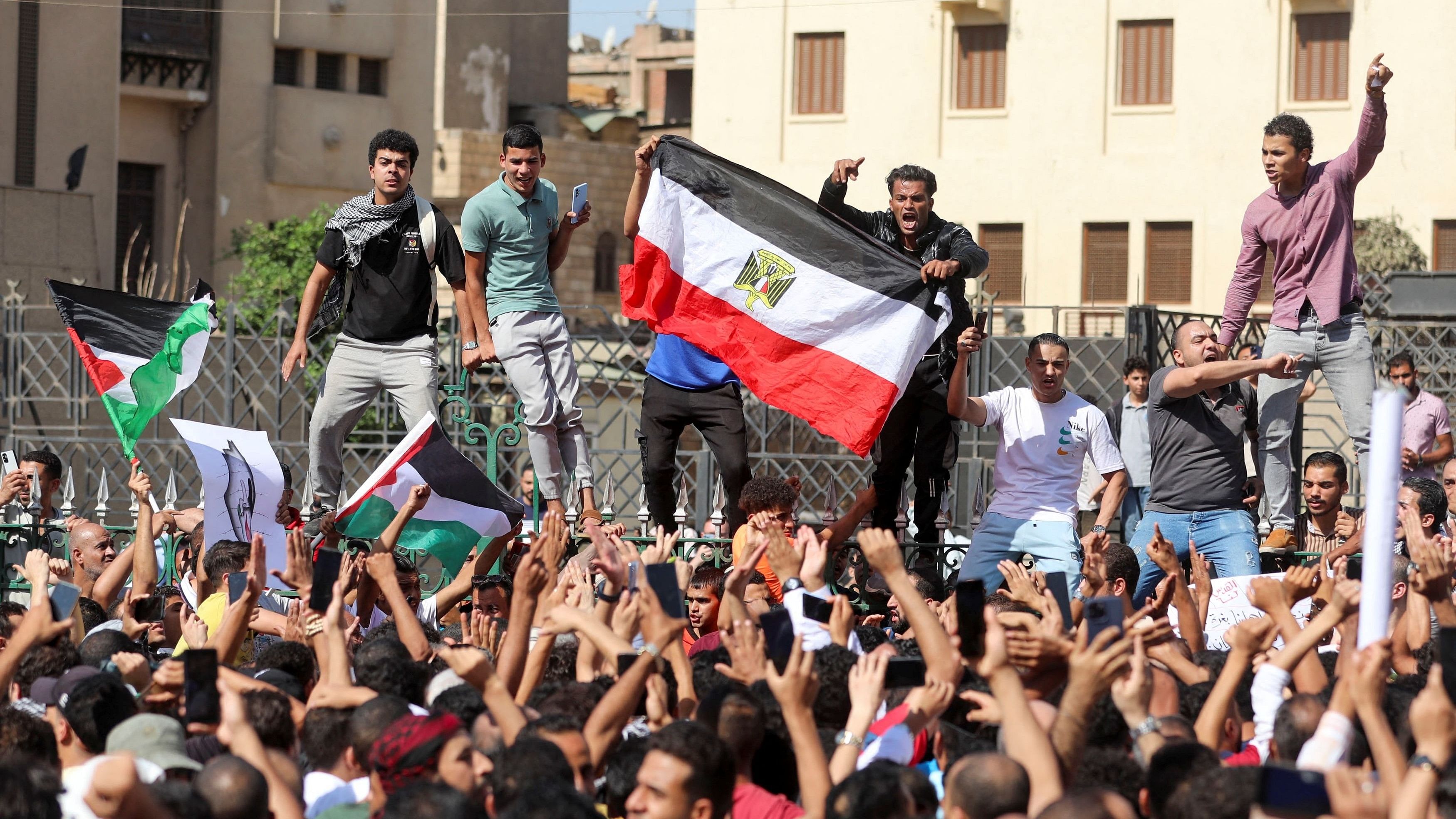 <div class="paragraphs"><p>People take part in a protest in support of Palestinians, amid the ongoing conflict between Israel and Palestinian Islamist group Hamas, at al-Azhar Mosque in Old Cairo, Egypt, October 20, 2023. </p></div>