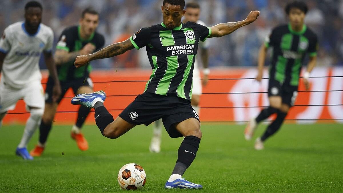 <div class="paragraphs"><p>Brighton &amp; Hove Albion's Joao Pedro scores their second goal from the penalty spot.</p></div>