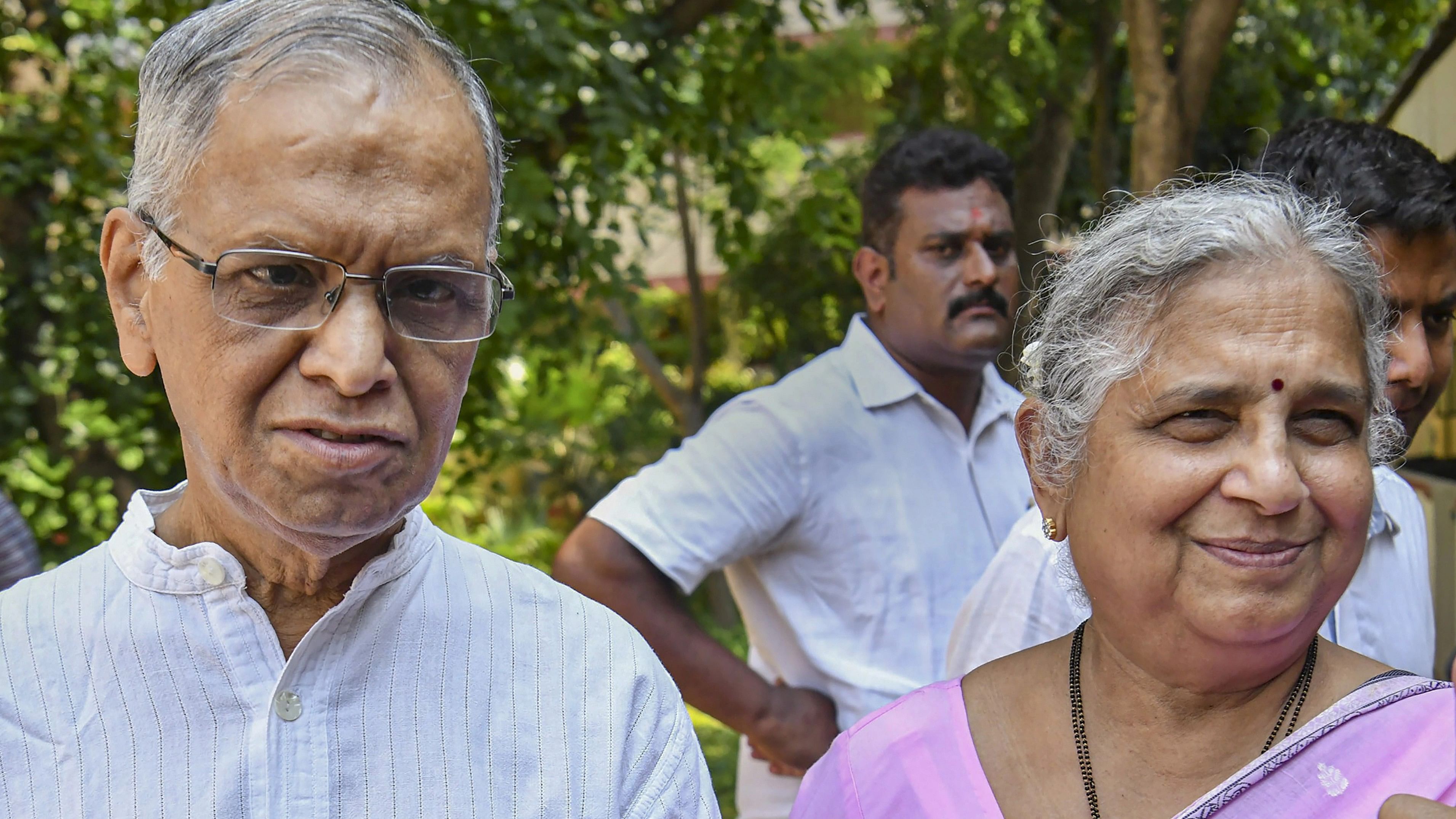 <div class="paragraphs"><p>Infosys Co-founder Narayana Murthy and wife Sudha Murthy</p></div>