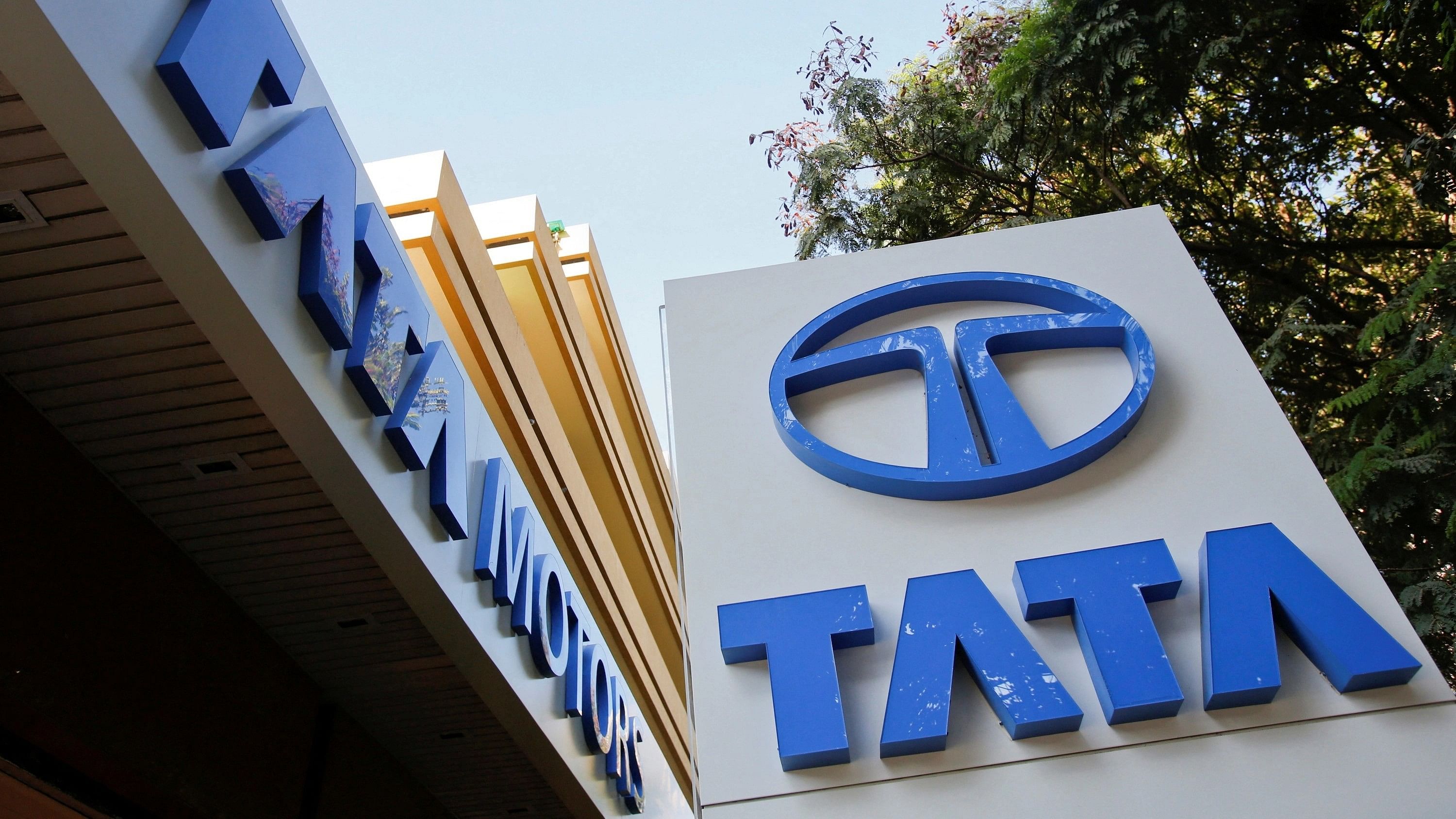 <div class="paragraphs"><p>The Tata Motors logo.</p></div>