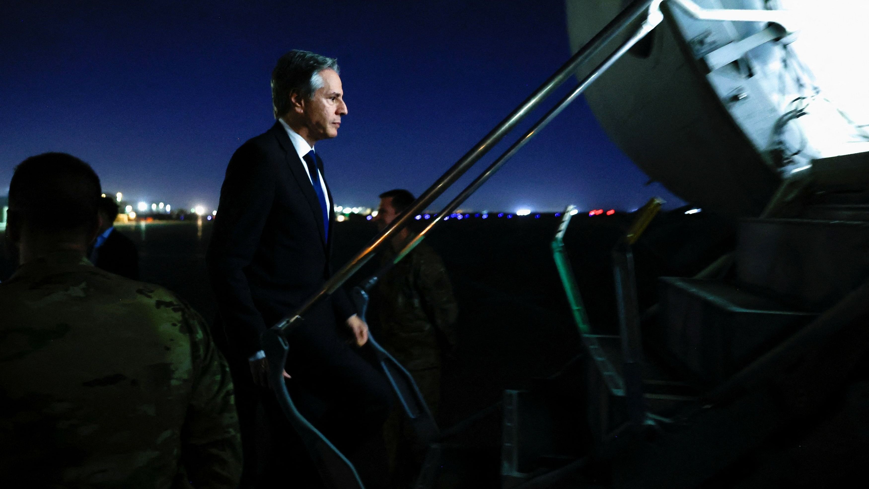 <div class="paragraphs"><p>US Secretary of State Antony Blinken boards his military transport aircraft to depart Baghdad International Airport after meeting Iraqi Prime Minister Mohammed Shia' Al Sudani, amid the ongoing conflict between Israel and the Palestinian Islamist group Hamas, in Baghdad, Iraq, November 5, 2023. </p></div>