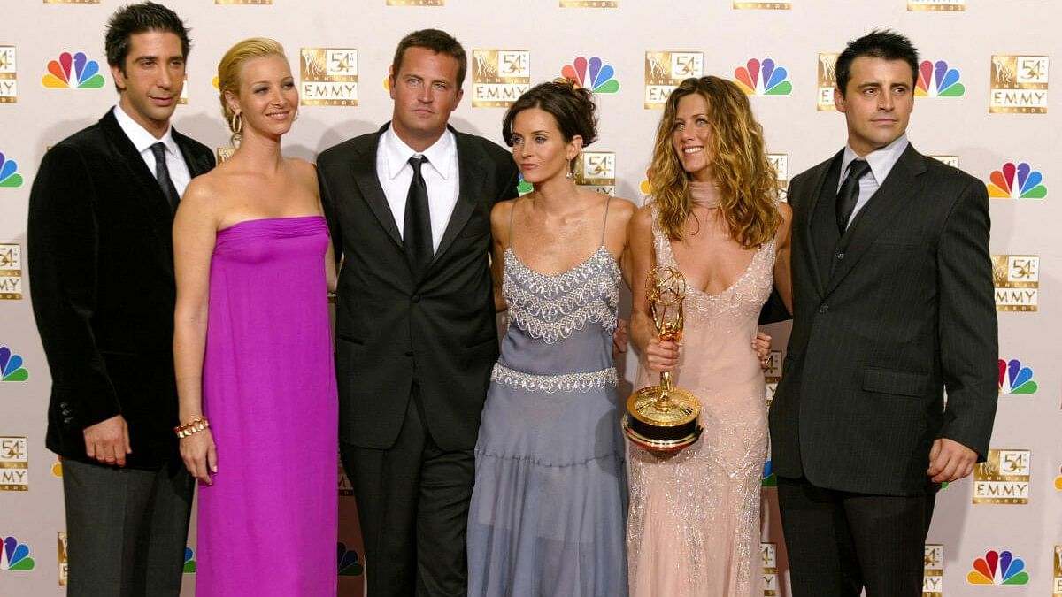 <div class="paragraphs"><p>David Schwimmer, Lisa Kudrow, Matthew Perry, Courteney Cox Arquette, Jennifer Aniston and Matt LeBlanc of 'Friends'.</p></div>