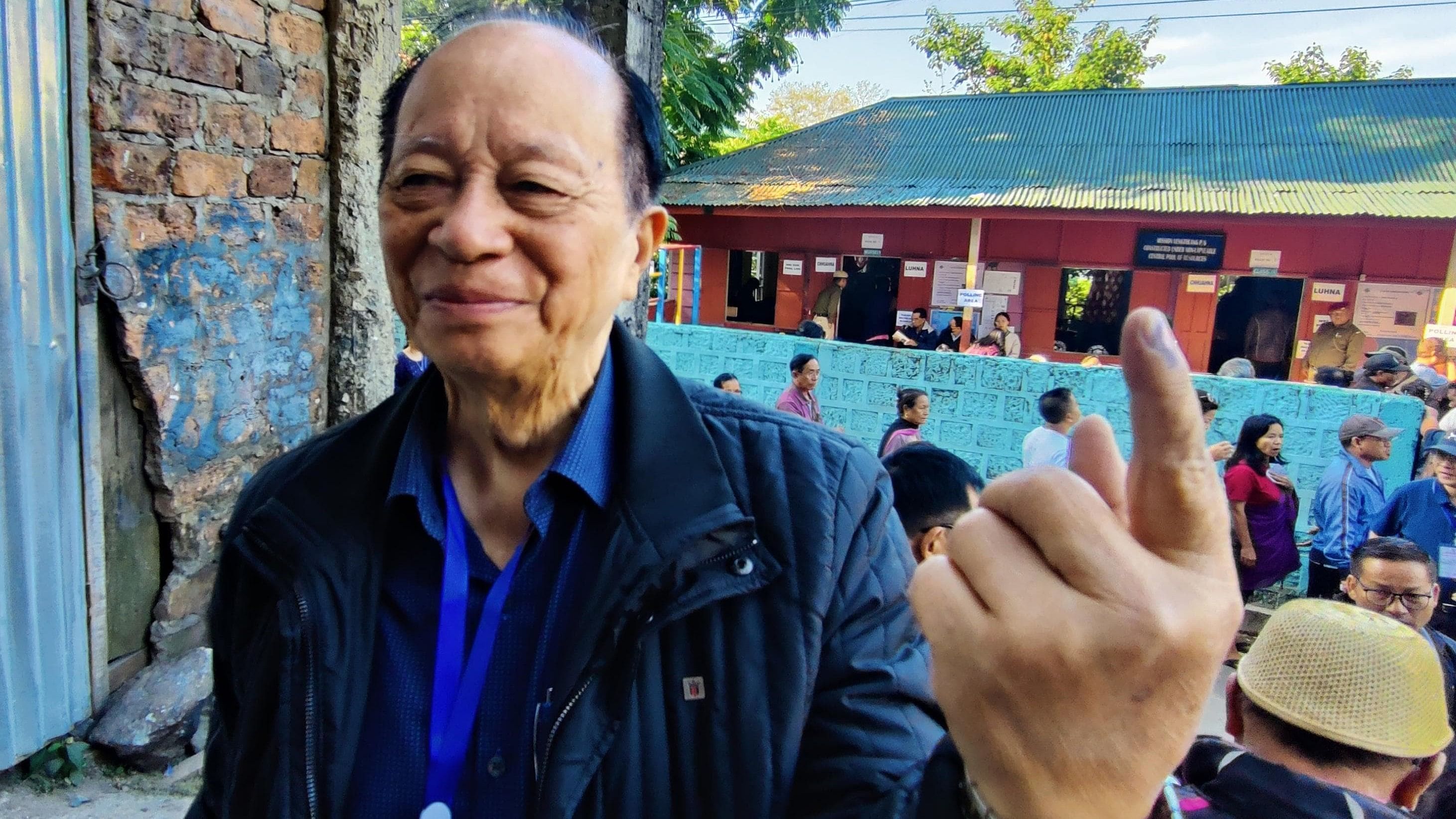 <div class="paragraphs"><p>Mizoram Congress president Lalsawta after casting his vote.</p></div>