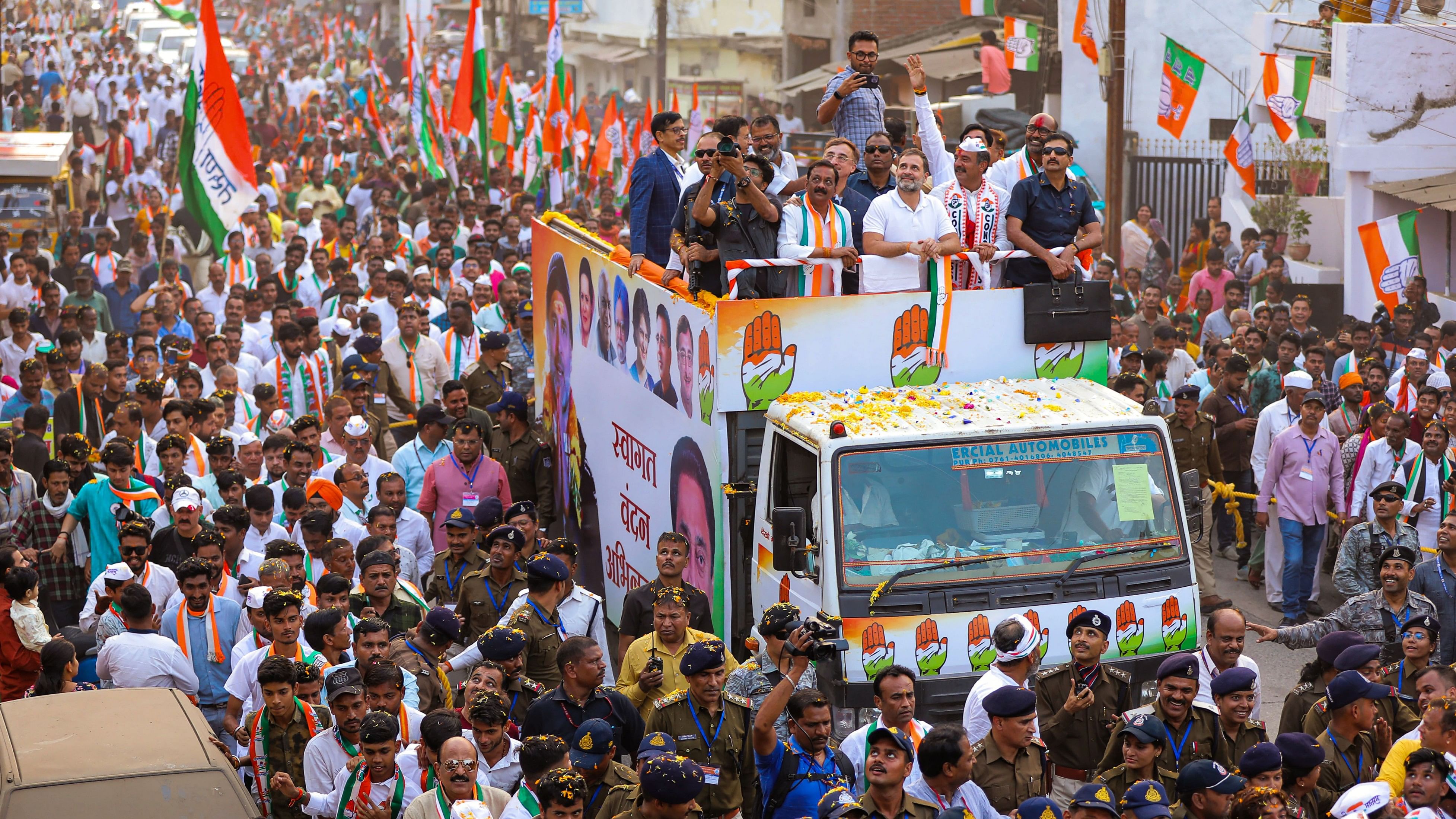 <div class="paragraphs"><p>Congress leader Rahul Gandhi during a roadshow ahead of the Madhya Pradesh Assembly elections, in Jabalpur, Thursday, Nov. 9, 2023.</p></div>