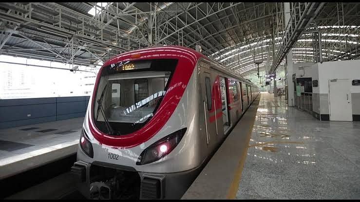 <div class="paragraphs"><p>Navi Mumbai metro</p></div>