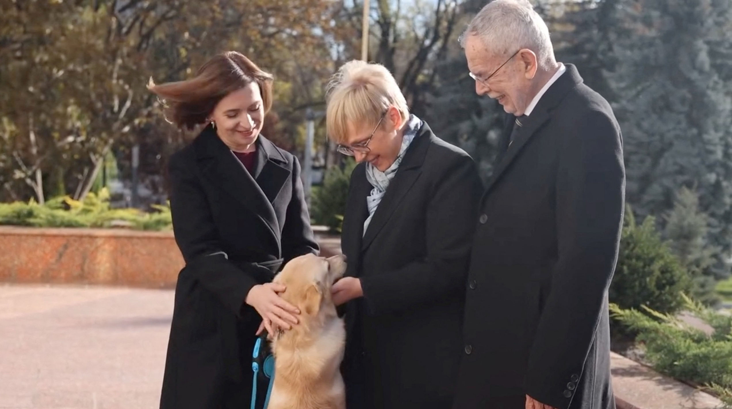 <div class="paragraphs"><p>Moldova's President Maia Sandu and her dog greet Austria's President Alexander Van der Bellen and Slovenia's President Natasa Pirc Musar in Chisinau, Moldova November 16, 2023.</p></div>