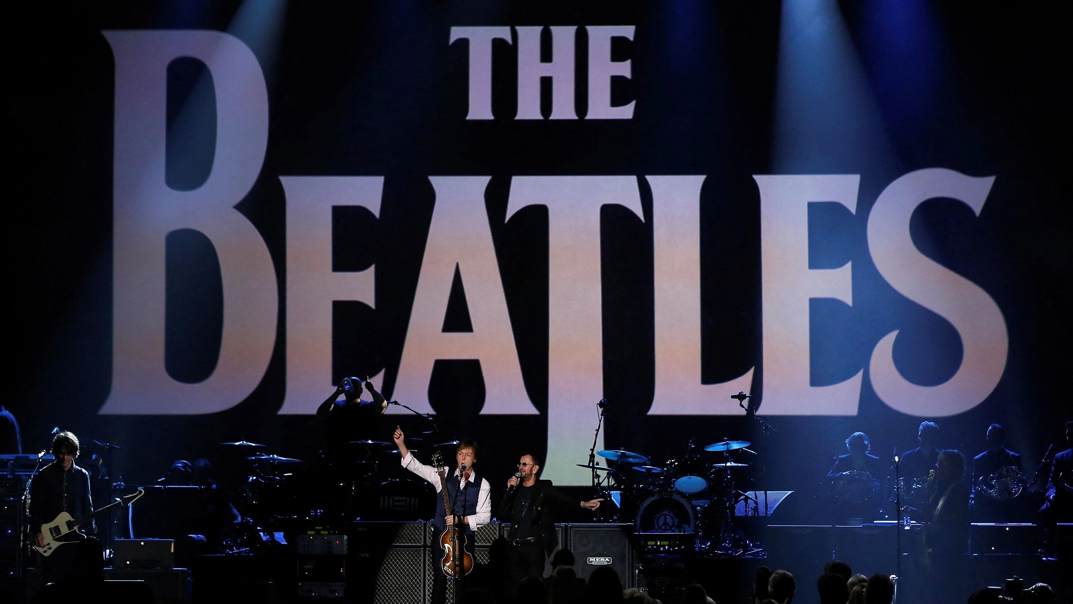 <div class="paragraphs"><p>The Beatles logo.</p></div>