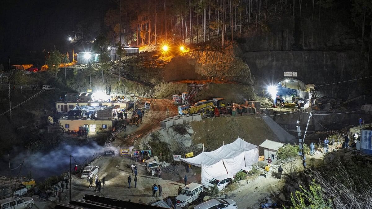 <div class="paragraphs"><p>Setup outside the entrance of Silkyara Tunnel during the rescue operation of 41 workers trapped inside the under-construction tunnel, in Uttarkashi district.</p></div>