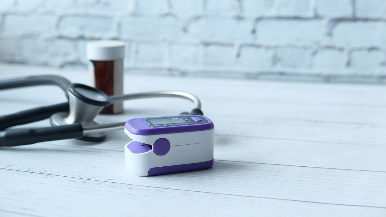 <div class="paragraphs"><p>Representative image of medical devices. Seen in the photo is a stethoscope and an oximeter and a medicine bottle.&nbsp;&nbsp;</p><p></p></div>