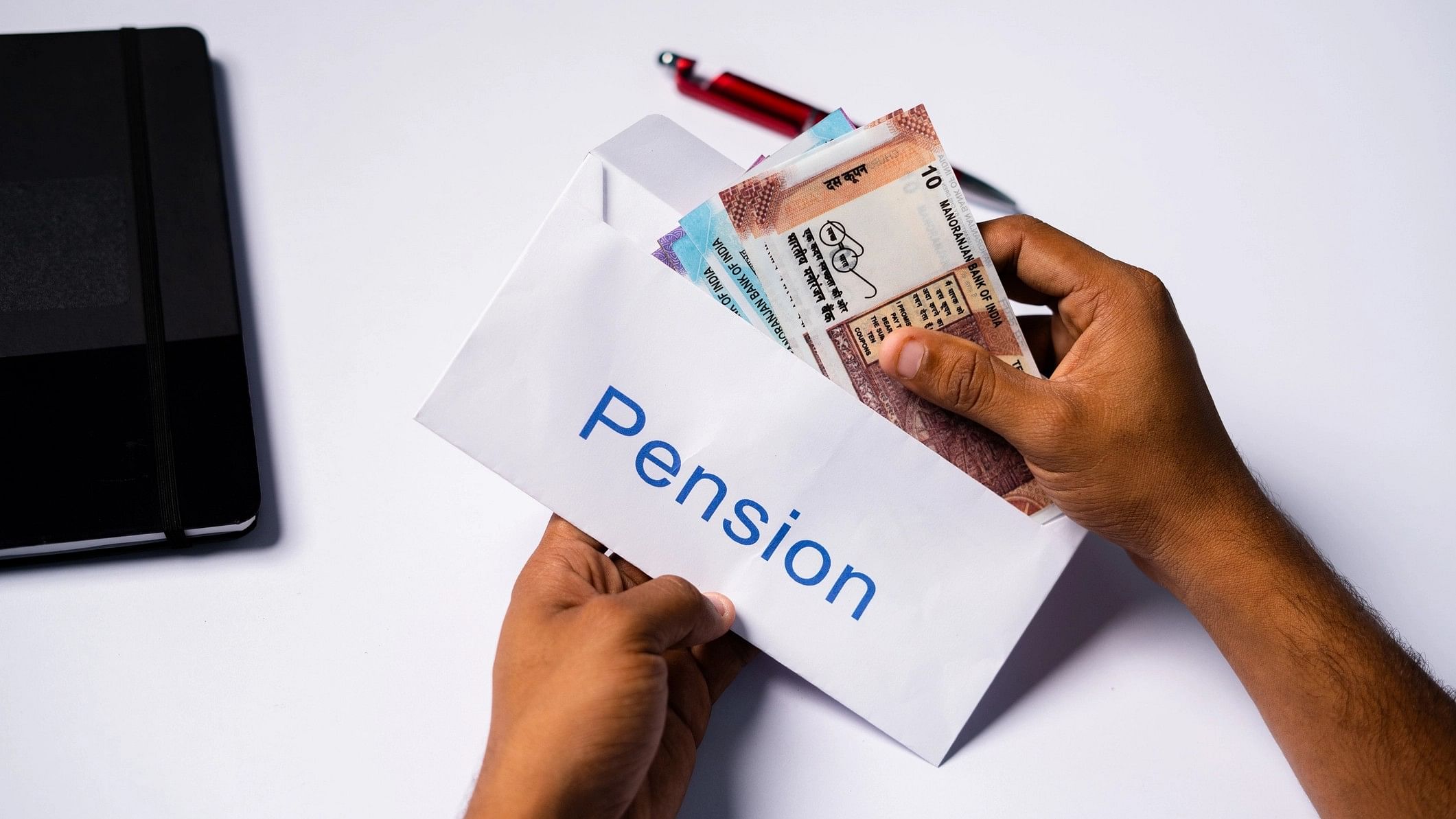 <div class="paragraphs"><p>Representative illustration of a pension payment.</p></div>